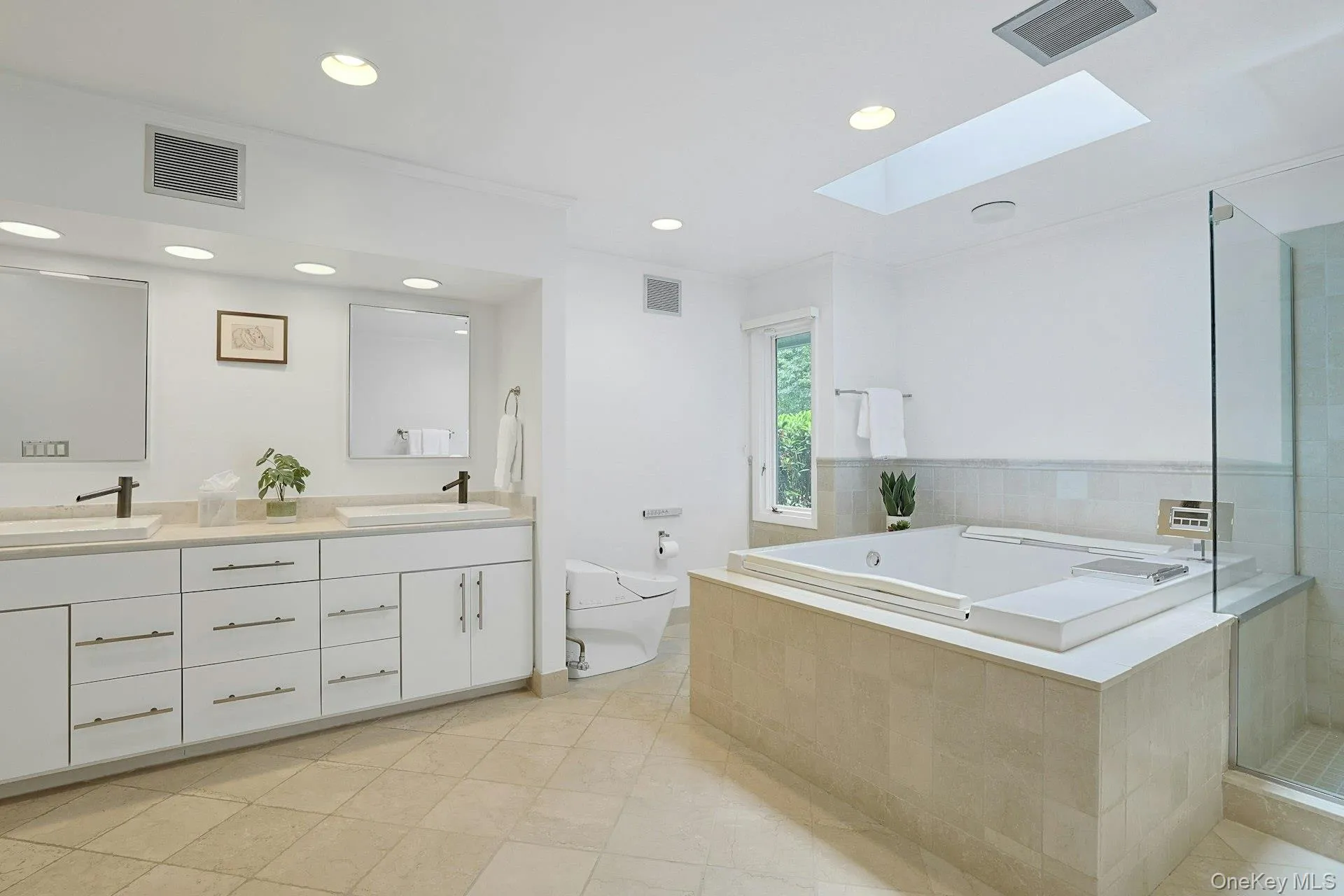 10 Cypress Point Drive, Harrison, NY, 5 Bedrooms Bedrooms, 11 Rooms Rooms,4 BathroomsBathrooms,Residential,For Rent,Cypress Point,0,992184 10 Cypress Point Drive, Harrison, NY, 5 Bedrooms Bedrooms, 11 Rooms Rooms,4 BathroomsBathrooms,Residential,For Rent,Cypress Point,0,992184
