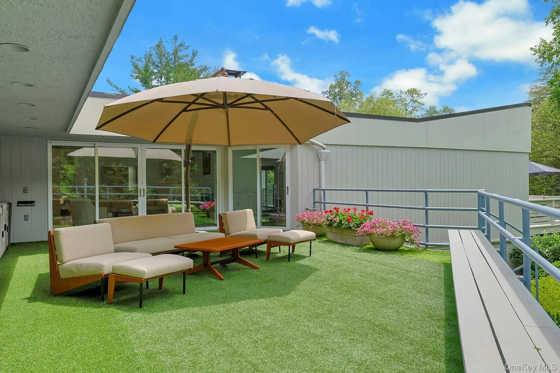 10 Cypress Point Drive, Harrison, NY, 5 Bedrooms Bedrooms, 11 Rooms Rooms,4 BathroomsBathrooms,Residential,For Rent,Cypress Point,0,992184 10 Cypress Point Drive, Harrison, NY, 5 Bedrooms Bedrooms, 11 Rooms Rooms,4 BathroomsBathrooms,Residential,For Rent,Cypress Point,0,992184