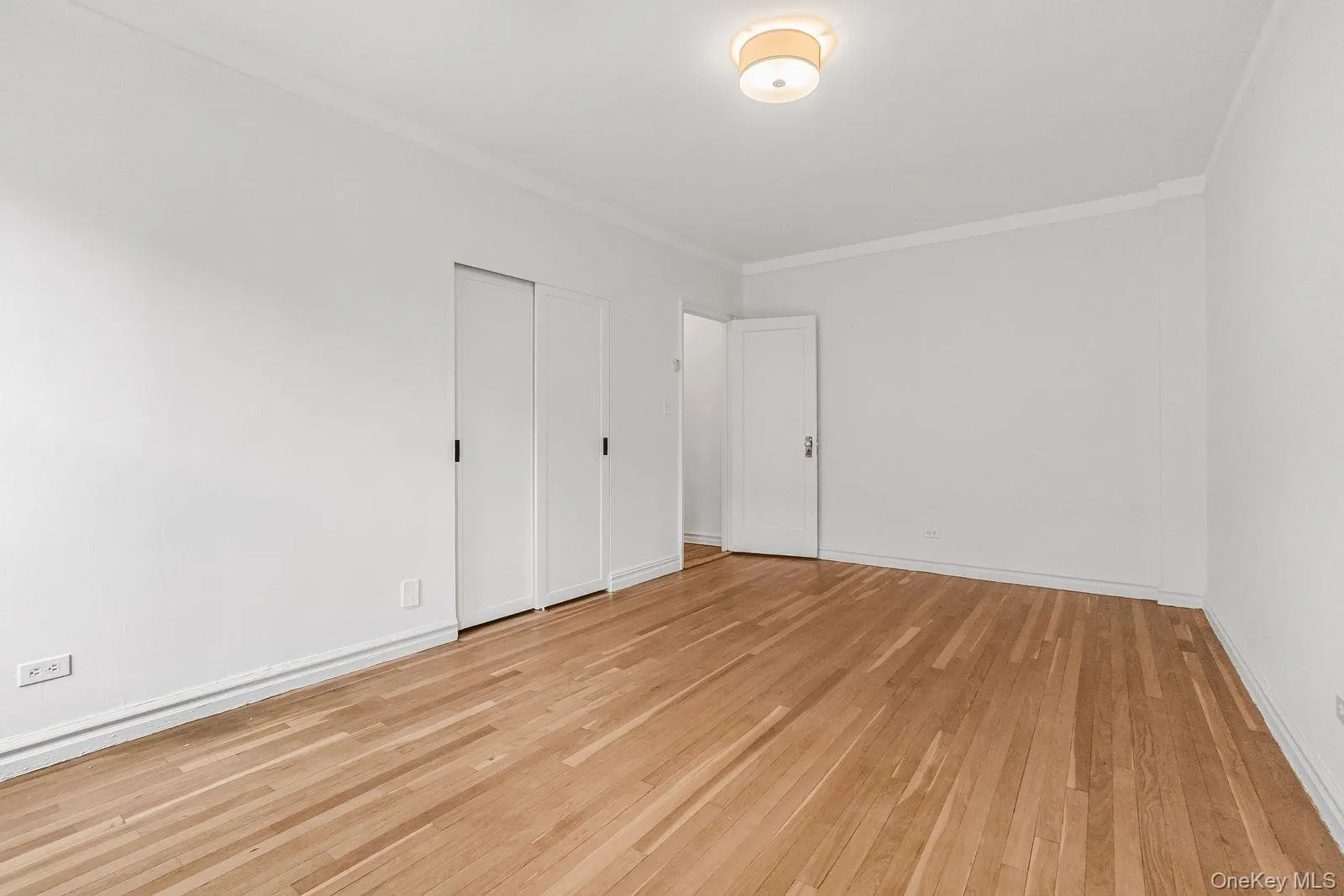 41-15 45th Street, New York, NY, 1 Bedroom Bedrooms, 3 Rooms Rooms,1 BathroomBathrooms,Residential,For Rent,45th,0,992188 41-15 45th Street, New York, NY, 1 Bedroom Bedrooms, 3 Rooms Rooms,1 BathroomBathrooms,Residential,For Rent,45th,0,992188