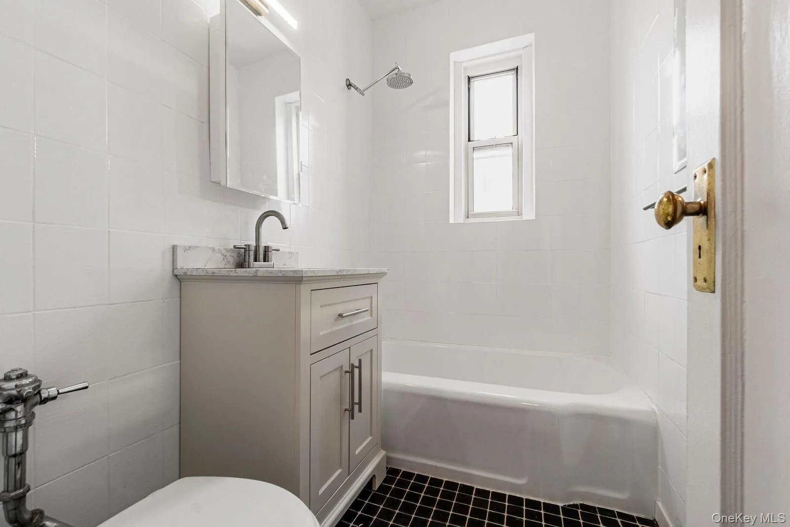41-15 45th Street, New York, NY, 1 Bedroom Bedrooms, 3 Rooms Rooms,1 BathroomBathrooms,Residential,For Rent,45th,0,992188 41-15 45th Street, New York, NY, 1 Bedroom Bedrooms, 3 Rooms Rooms,1 BathroomBathrooms,Residential,For Rent,45th,0,992188