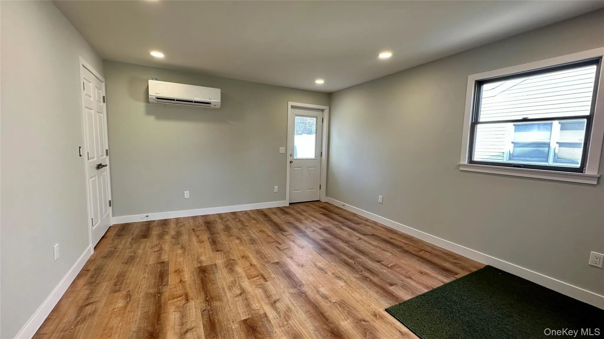 27 Southridge Drive, Glen Cove, NY, 2 Bedrooms Bedrooms, 4 Rooms Rooms,1 BathroomBathrooms,Residential Lease,For Rent,Southridge,0,992206 27 Southridge Drive, Glen Cove, NY, 2 Bedrooms Bedrooms, 4 Rooms Rooms,1 BathroomBathrooms,Residential Lease,For Rent,Southridge,0,992206