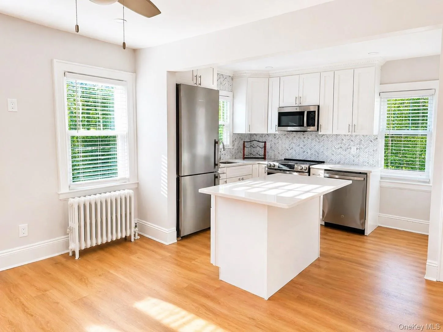 45-17 Auburndale Lane, New York, NY, 1 Bedroom Bedrooms, 4 Rooms Rooms,1 BathroomBathrooms,Residential Lease,For Rent,Auburndale,0,992213 45-17 Auburndale Lane, New York, NY, 1 Bedroom Bedrooms, 4 Rooms Rooms,1 BathroomBathrooms,Residential Lease,For Rent,Auburndale,0,992213