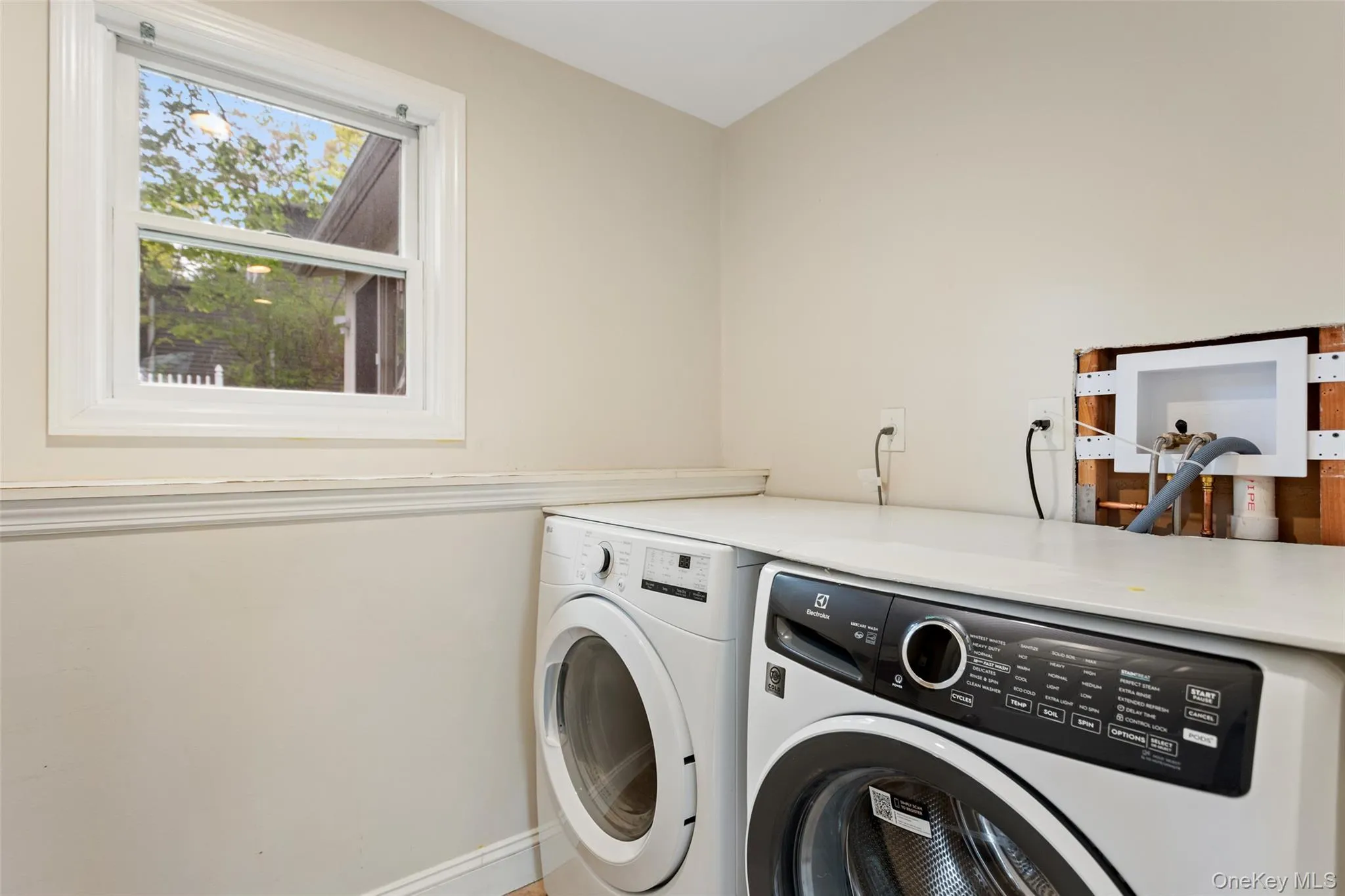 4 Kingwood Road, Greenburgh, NY, 3 Bedrooms Bedrooms, 8 Rooms Rooms,2 BathroomsBathrooms,Residential Lease,For Rent,Kingwood,0,992220 4 Kingwood Road, Greenburgh, NY, 3 Bedrooms Bedrooms, 8 Rooms Rooms,2 BathroomsBathrooms,Residential Lease,For Rent,Kingwood,0,992220