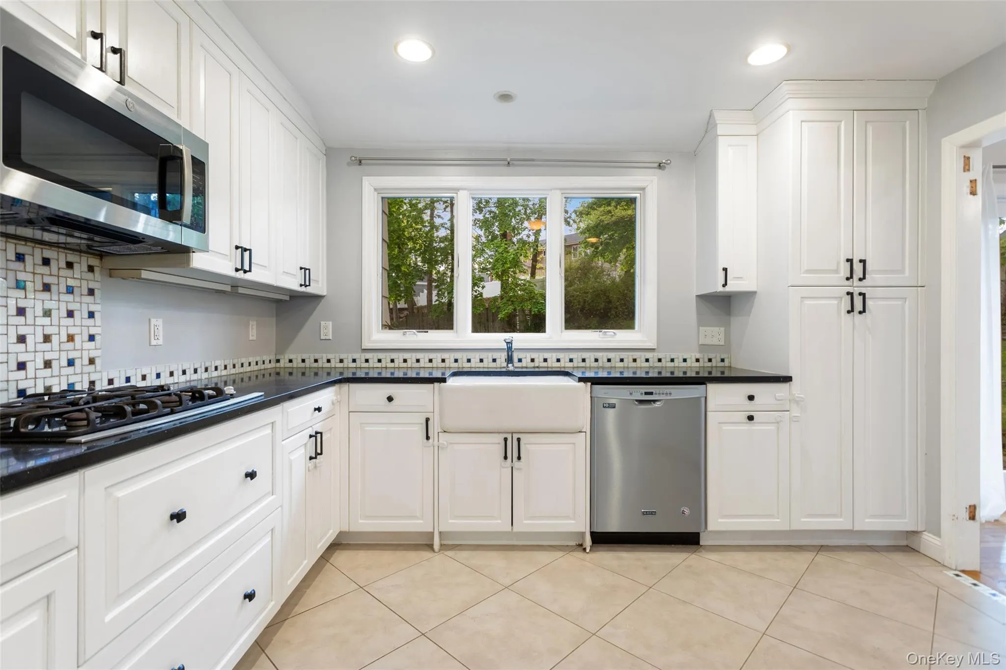 4 Kingwood Road, Greenburgh, NY, 3 Bedrooms Bedrooms, 8 Rooms Rooms,2 BathroomsBathrooms,Residential Lease,For Rent,Kingwood,0,992220 4 Kingwood Road, Greenburgh, NY, 3 Bedrooms Bedrooms, 8 Rooms Rooms,2 BathroomsBathrooms,Residential Lease,For Rent,Kingwood,0,992220