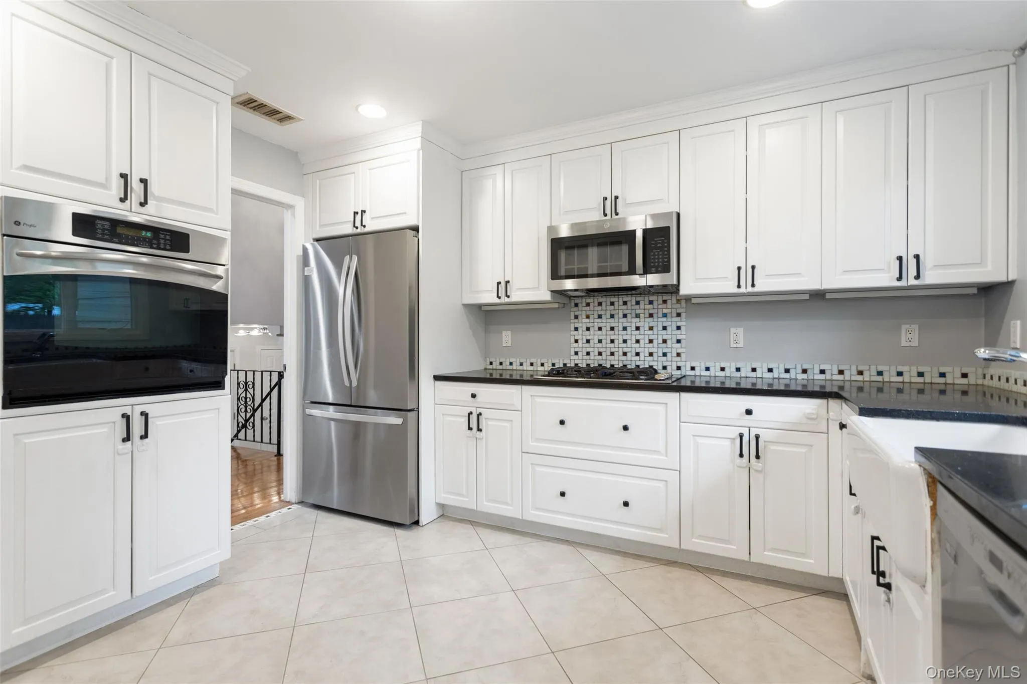 4 Kingwood Road, Greenburgh, NY, 3 Bedrooms Bedrooms, 8 Rooms Rooms,2 BathroomsBathrooms,Residential Lease,For Rent,Kingwood,0,992220 4 Kingwood Road, Greenburgh, NY, 3 Bedrooms Bedrooms, 8 Rooms Rooms,2 BathroomsBathrooms,Residential Lease,For Rent,Kingwood,0,992220