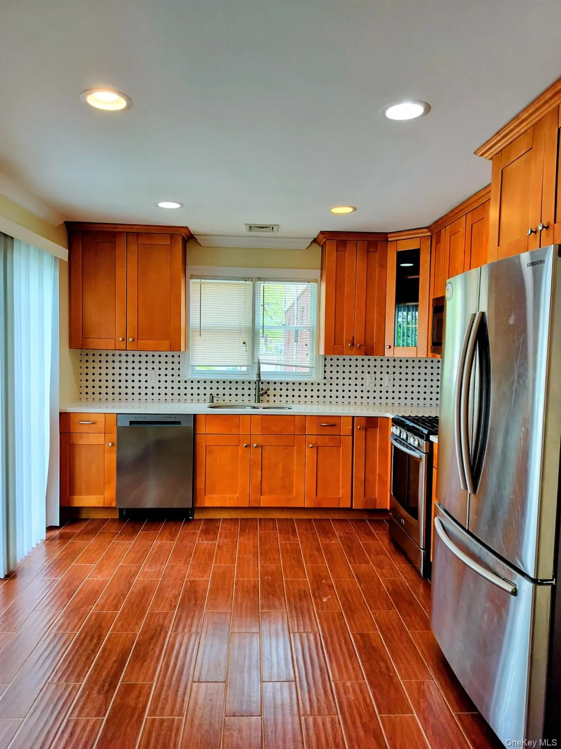 Stainless steel appliance. Stainless steel appliance.