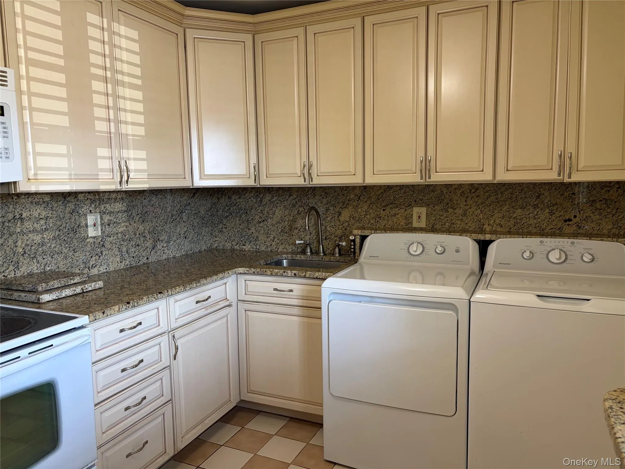 58 Harbor Road, Babylon, NY, 1 Bedroom Bedrooms, 3 Rooms Rooms,1 BathroomBathrooms,Residential,For Rent,Harbor,0,992241 58 Harbor Road, Babylon, NY, 1 Bedroom Bedrooms, 3 Rooms Rooms,1 BathroomBathrooms,Residential,For Rent,Harbor,0,992241