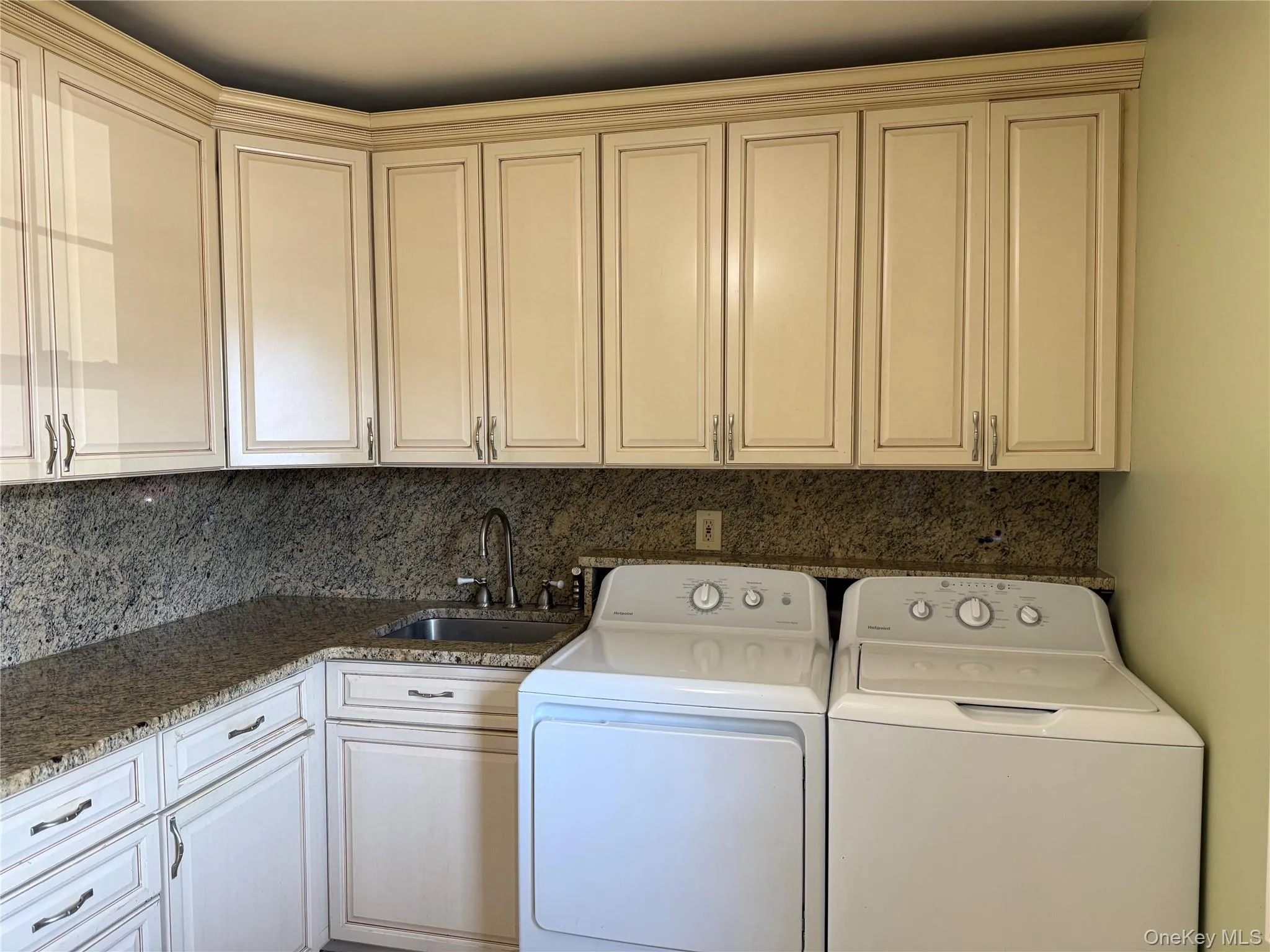 58 Harbor Road, Babylon, NY, 1 Bedroom Bedrooms, 3 Rooms Rooms,1 BathroomBathrooms,Residential,For Rent,Harbor,0,992241 58 Harbor Road, Babylon, NY, 1 Bedroom Bedrooms, 3 Rooms Rooms,1 BathroomBathrooms,Residential,For Rent,Harbor,0,992241