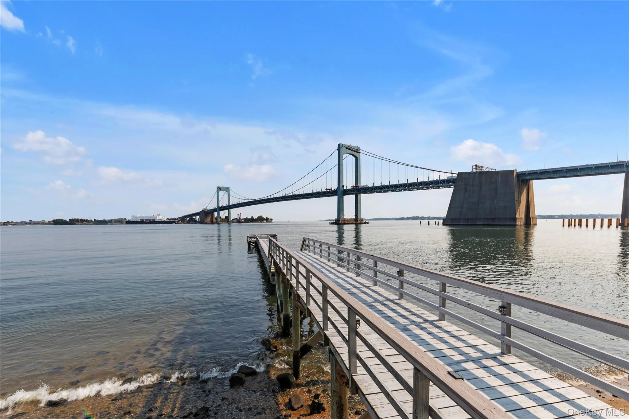 looking at the Throgs Neck bridge and the LI Sound looking at the Throgs Neck bridge and the LI Sound