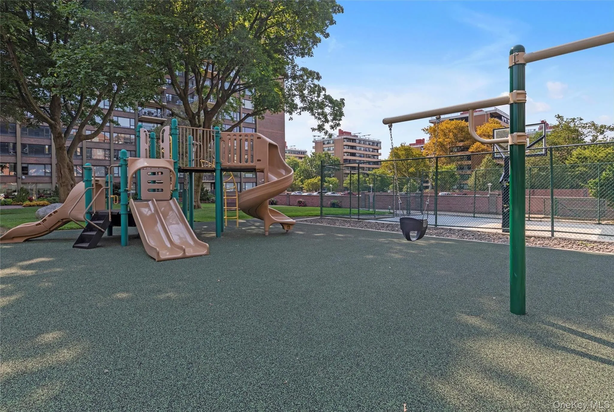 166-25 powells cove Boulevard, New York, NY, 2 Bedrooms Bedrooms, 6 Rooms Rooms,2 BathroomsBathrooms,Residential,For Rent,powells cove,0,KEY992247 166-25 powells cove Boulevard, New York, NY, 2 Bedrooms Bedrooms, 6 Rooms Rooms,2 BathroomsBathrooms,Residential,For Rent,powells cove,0,KEY992247