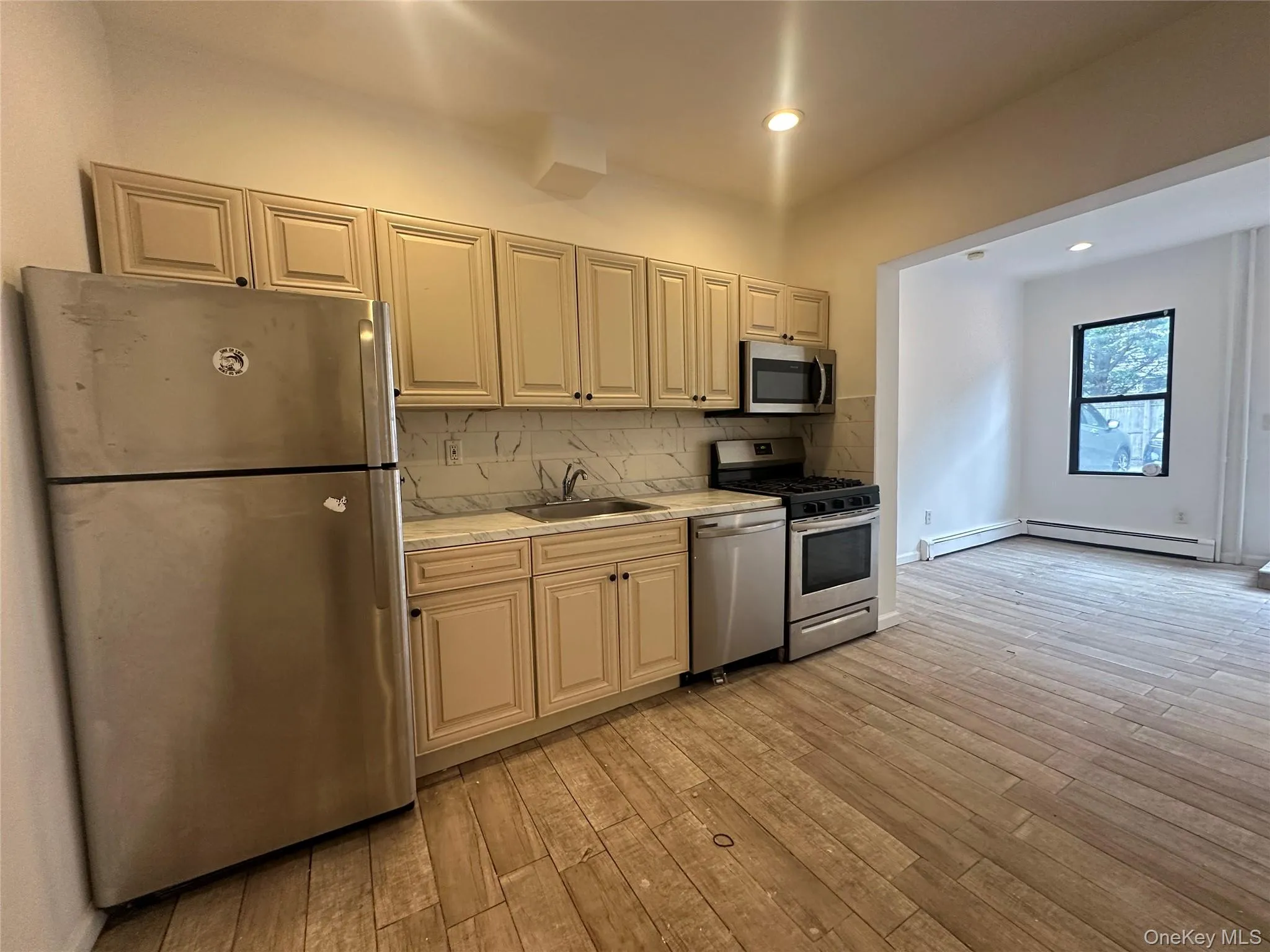 8 Lafayette Street, North Hempstead, NY, 1 Bedroom Bedrooms, 4 Rooms Rooms,1 BathroomBathrooms,Residential Lease,For Rent,Lafayette,0,992248 8 Lafayette Street, North Hempstead, NY, 1 Bedroom Bedrooms, 4 Rooms Rooms,1 BathroomBathrooms,Residential Lease,For Rent,Lafayette,0,992248