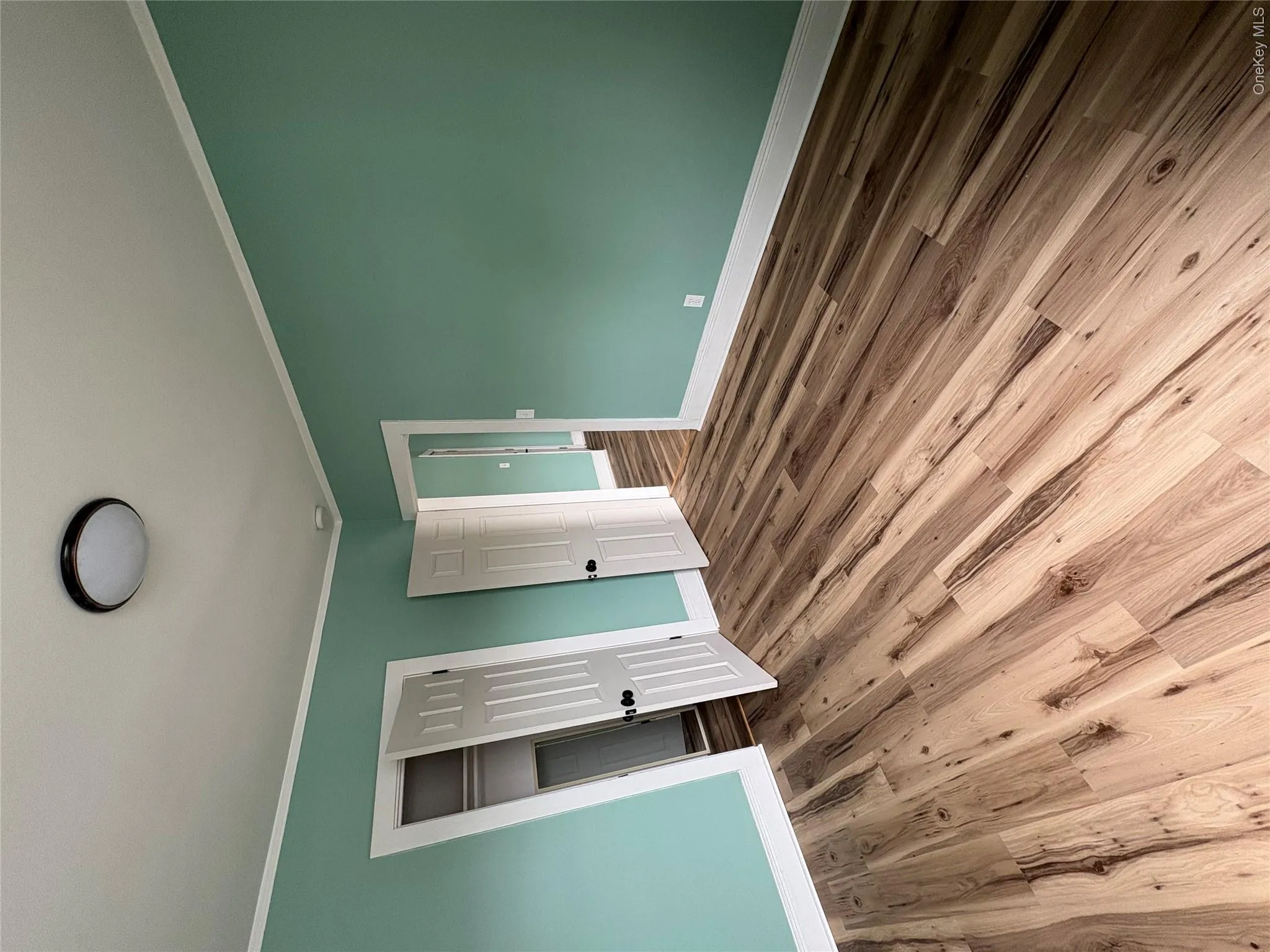 108 Main Street, Huntington, NY, 1 Bedroom Bedrooms, 3 Rooms Rooms,1 BathroomBathrooms,Residential Lease,For Rent,Main,0,992252 108 Main Street, Huntington, NY, 1 Bedroom Bedrooms, 3 Rooms Rooms,1 BathroomBathrooms,Residential Lease,For Rent,Main,0,992252