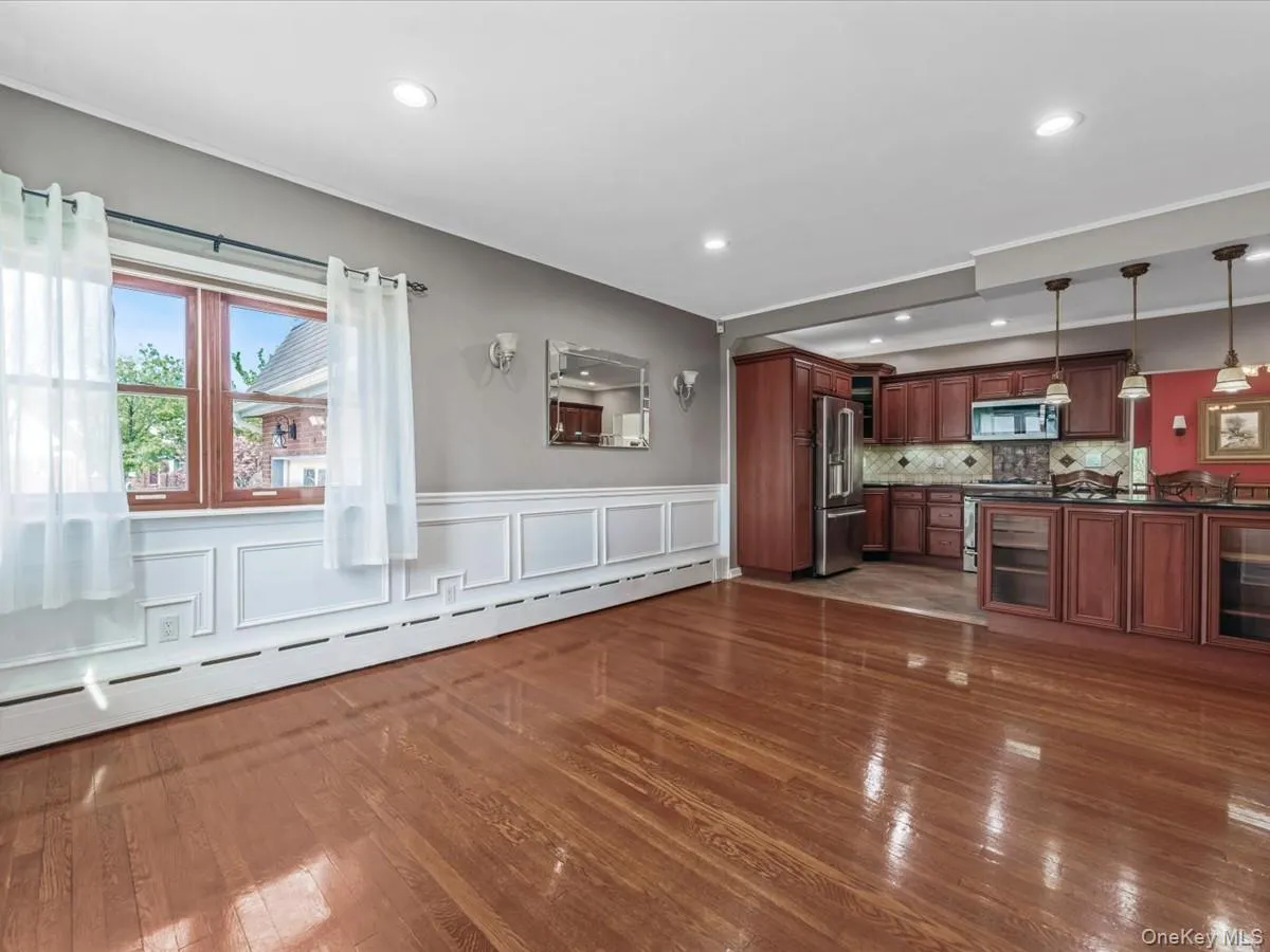 2 Tottenham Place, North Hempstead, NY, 2 Bedrooms Bedrooms, 6 Rooms Rooms,2 BathroomsBathrooms,Residential Lease,For Rent,Tottenham,0,992259 2 Tottenham Place, North Hempstead, NY, 2 Bedrooms Bedrooms, 6 Rooms Rooms,2 BathroomsBathrooms,Residential Lease,For Rent,Tottenham,0,992259