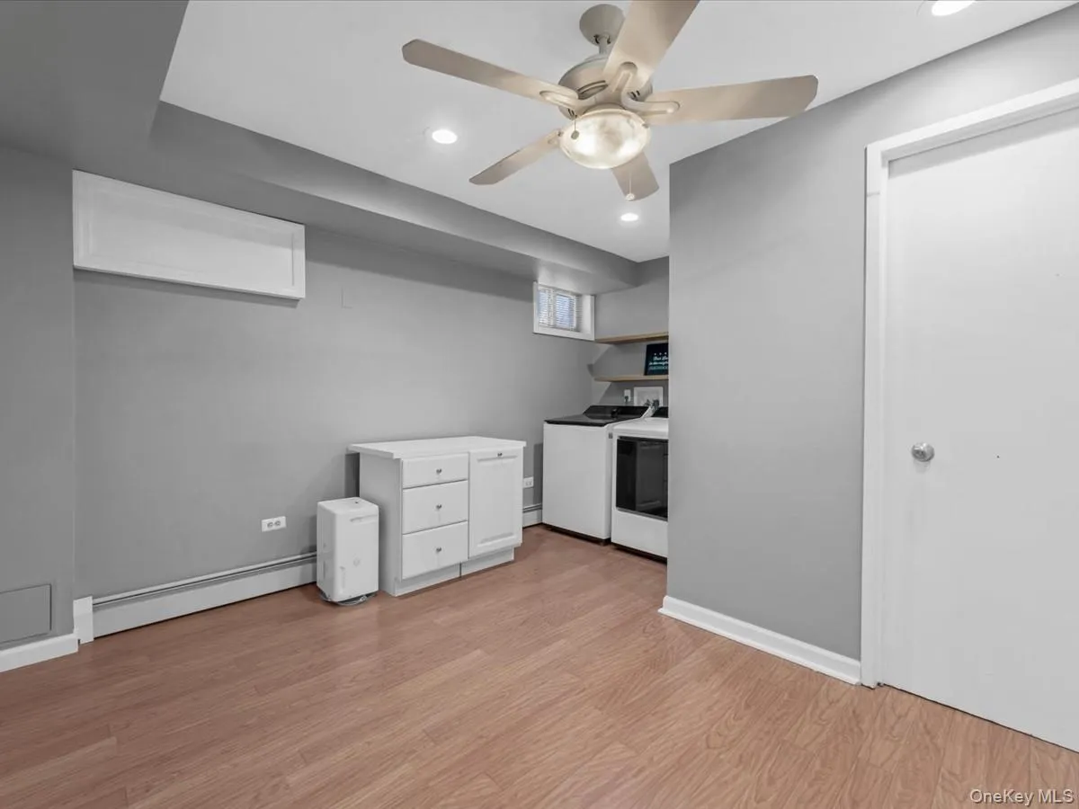 2 Tottenham Place, North Hempstead, NY, 2 Bedrooms Bedrooms, 6 Rooms Rooms,2 BathroomsBathrooms,Residential Lease,For Rent,Tottenham,0,992259 2 Tottenham Place, North Hempstead, NY, 2 Bedrooms Bedrooms, 6 Rooms Rooms,2 BathroomsBathrooms,Residential Lease,For Rent,Tottenham,0,992259