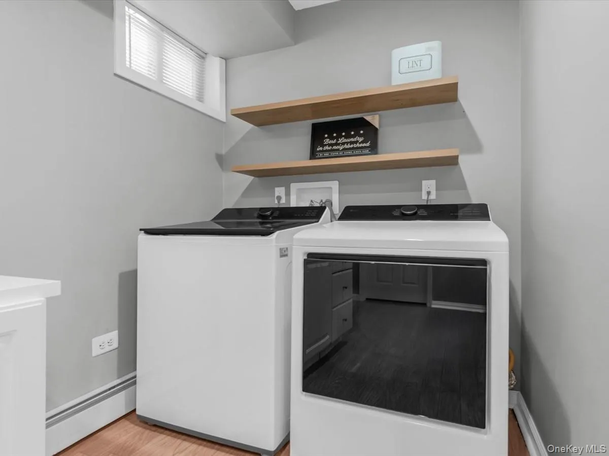 2 Tottenham Place, North Hempstead, NY, 2 Bedrooms Bedrooms, 6 Rooms Rooms,2 BathroomsBathrooms,Residential Lease,For Rent,Tottenham,0,992259 2 Tottenham Place, North Hempstead, NY, 2 Bedrooms Bedrooms, 6 Rooms Rooms,2 BathroomsBathrooms,Residential Lease,For Rent,Tottenham,0,992259