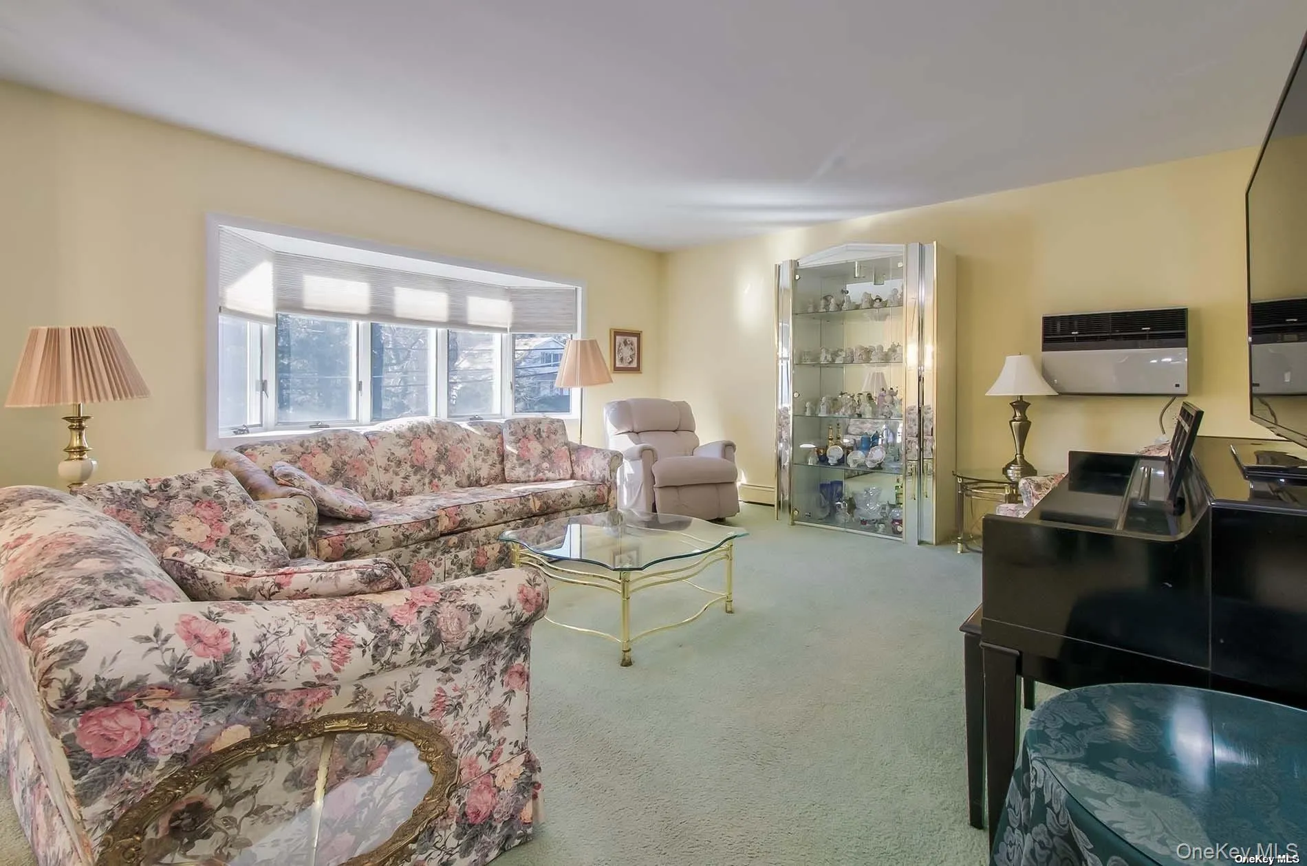 450 Lenox Road, Huntington, NY, 4 Bedrooms Bedrooms, 6 Rooms Rooms,2 BathroomsBathrooms,Residential Lease,For Rent,Lenox,0,992285 450 Lenox Road, Huntington, NY, 4 Bedrooms Bedrooms, 6 Rooms Rooms,2 BathroomsBathrooms,Residential Lease,For Rent,Lenox,0,992285