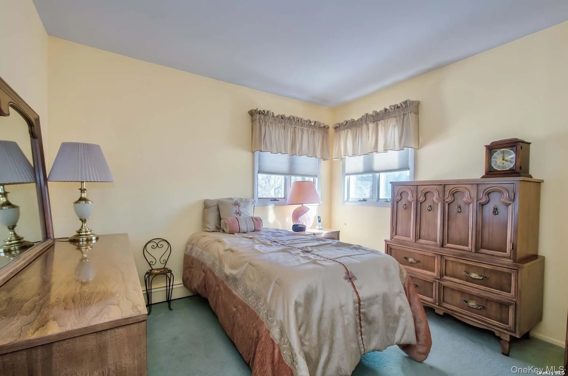 450 Lenox Road, Huntington, NY, 4 Bedrooms Bedrooms, 6 Rooms Rooms,2 BathroomsBathrooms,Residential Lease,For Rent,Lenox,0,992285 450 Lenox Road, Huntington, NY, 4 Bedrooms Bedrooms, 6 Rooms Rooms,2 BathroomsBathrooms,Residential Lease,For Rent,Lenox,0,992285