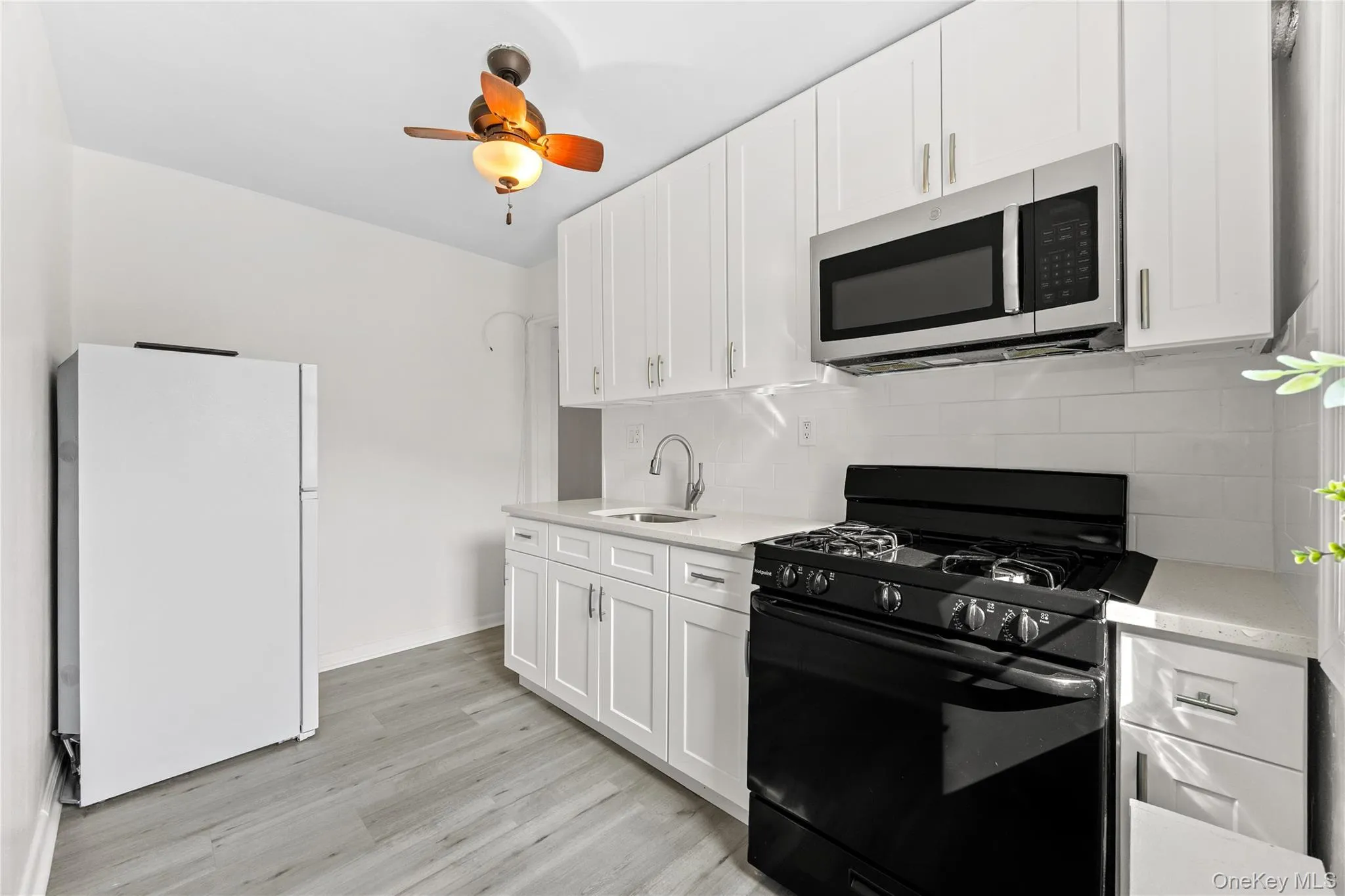 67-46 223rd Place, New York, NY, 1 Bedroom Bedrooms, 4 Rooms Rooms,1 BathroomBathrooms,Residential,For Rent,223rd,0,992295 67-46 223rd Place, New York, NY, 1 Bedroom Bedrooms, 4 Rooms Rooms,1 BathroomBathrooms,Residential,For Rent,223rd,0,992295