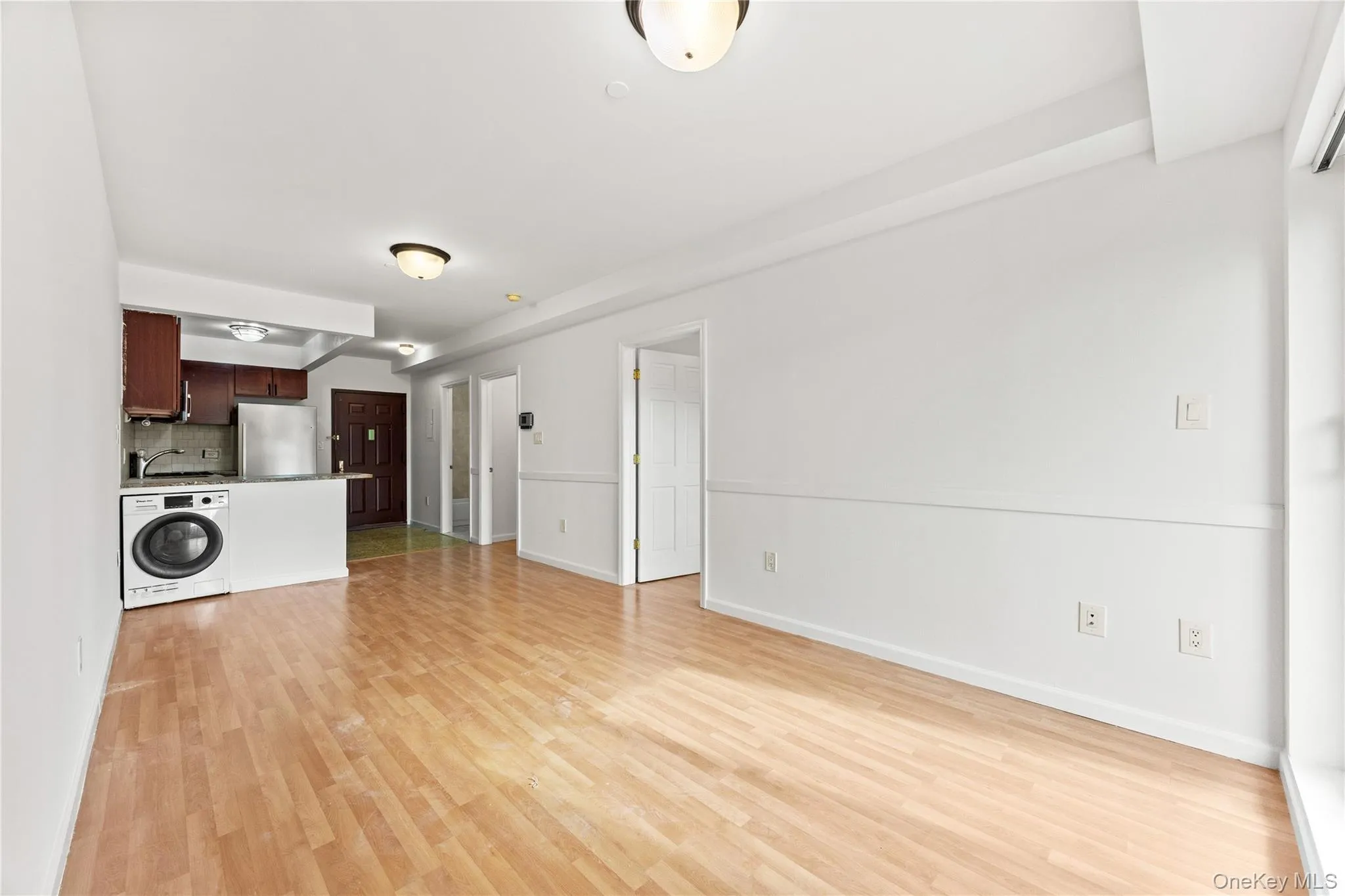 71-33 162nd Street, New York, NY, 2 Bedrooms Bedrooms, 5 Rooms Rooms,2 BathroomsBathrooms,Residential Lease,For Rent,162nd Street,0,992297 71-33 162nd Street, New York, NY, 2 Bedrooms Bedrooms, 5 Rooms Rooms,2 BathroomsBathrooms,Residential Lease,For Rent,162nd Street,0,992297