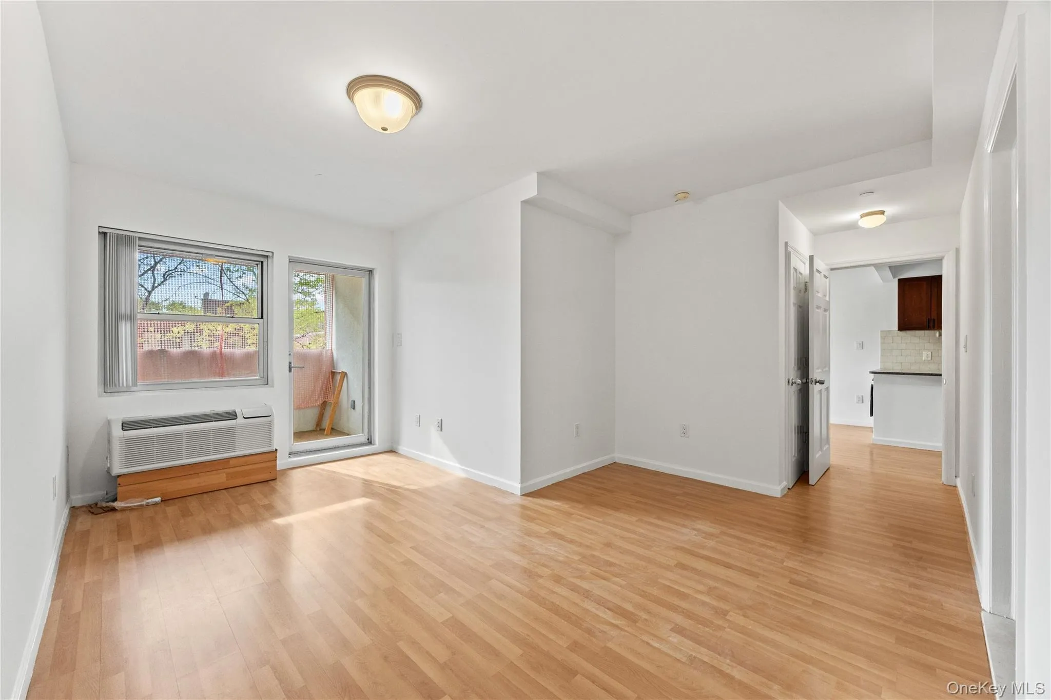 71-33 162nd Street, New York, NY, 2 Bedrooms Bedrooms, 5 Rooms Rooms,2 BathroomsBathrooms,Residential Lease,For Rent,162nd Street,0,992297 71-33 162nd Street, New York, NY, 2 Bedrooms Bedrooms, 5 Rooms Rooms,2 BathroomsBathrooms,Residential Lease,For Rent,162nd Street,0,992297