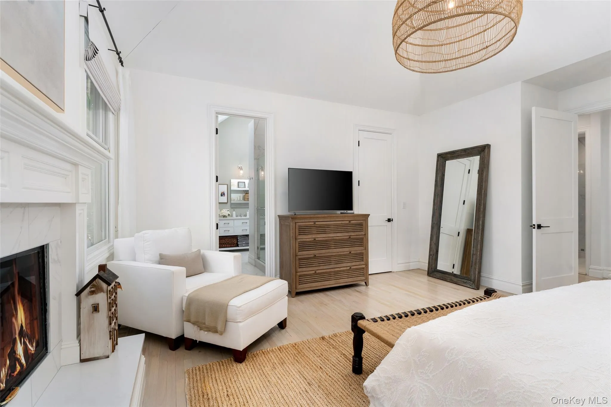 3 Bridies Path, Southampton, NY, 5 Bedrooms Bedrooms, 14 Rooms Rooms,5 BathroomsBathrooms,Residential,For Rent,Bridies,0,992304 3 Bridies Path, Southampton, NY, 5 Bedrooms Bedrooms, 14 Rooms Rooms,5 BathroomsBathrooms,Residential,For Rent,Bridies,0,992304