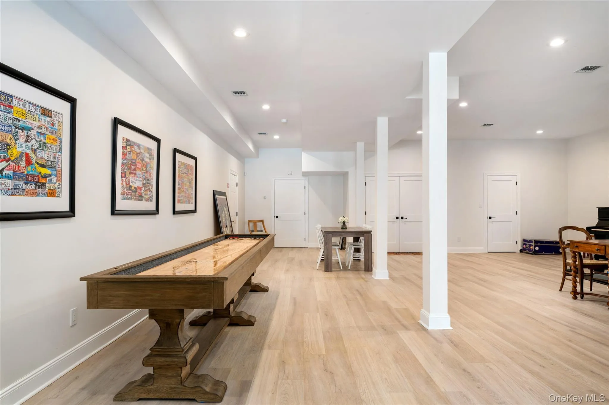3 Bridies Path, Southampton, NY, 5 Bedrooms Bedrooms, 14 Rooms Rooms,5 BathroomsBathrooms,Residential,For Rent,Bridies,0,992304 3 Bridies Path, Southampton, NY, 5 Bedrooms Bedrooms, 14 Rooms Rooms,5 BathroomsBathrooms,Residential,For Rent,Bridies,0,992304