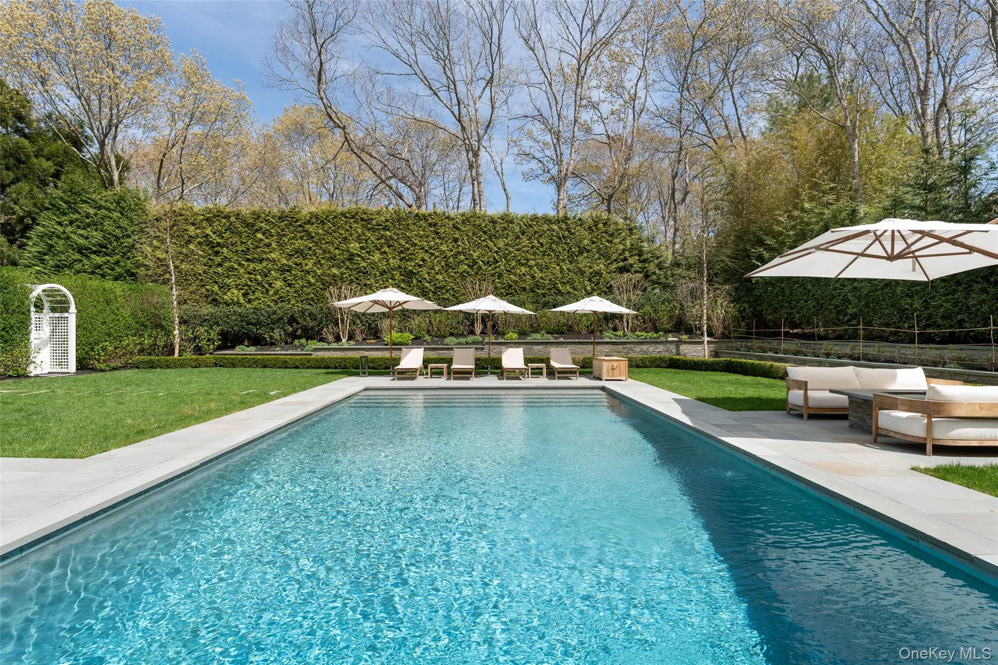 3 Bridies Path, Southampton, NY, 5 Bedrooms Bedrooms, 14 Rooms Rooms,5 BathroomsBathrooms,Residential,For Rent,Bridies,0,992304 3 Bridies Path, Southampton, NY, 5 Bedrooms Bedrooms, 14 Rooms Rooms,5 BathroomsBathrooms,Residential,For Rent,Bridies,0,992304