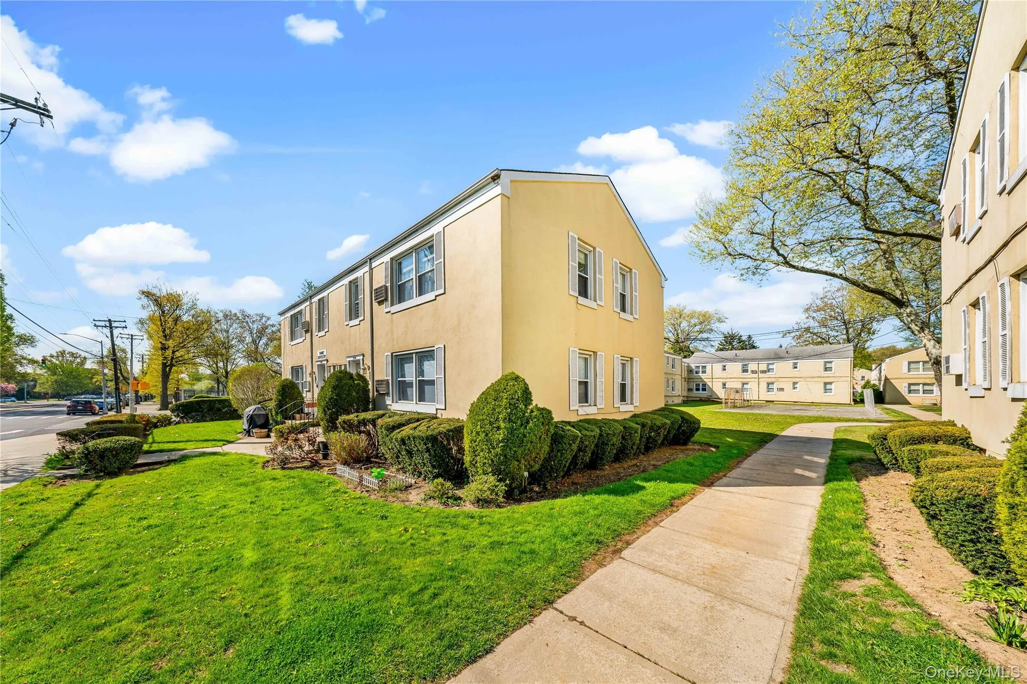 71-46 Little Neck Parkway, New York, NY, 1 Bedroom Bedrooms, 5 Rooms Rooms,1 BathroomBathrooms,Residential,For Rent,Little Neck,0,992308 71-46 Little Neck Parkway, New York, NY, 1 Bedroom Bedrooms, 5 Rooms Rooms,1 BathroomBathrooms,Residential,For Rent,Little Neck,0,992308