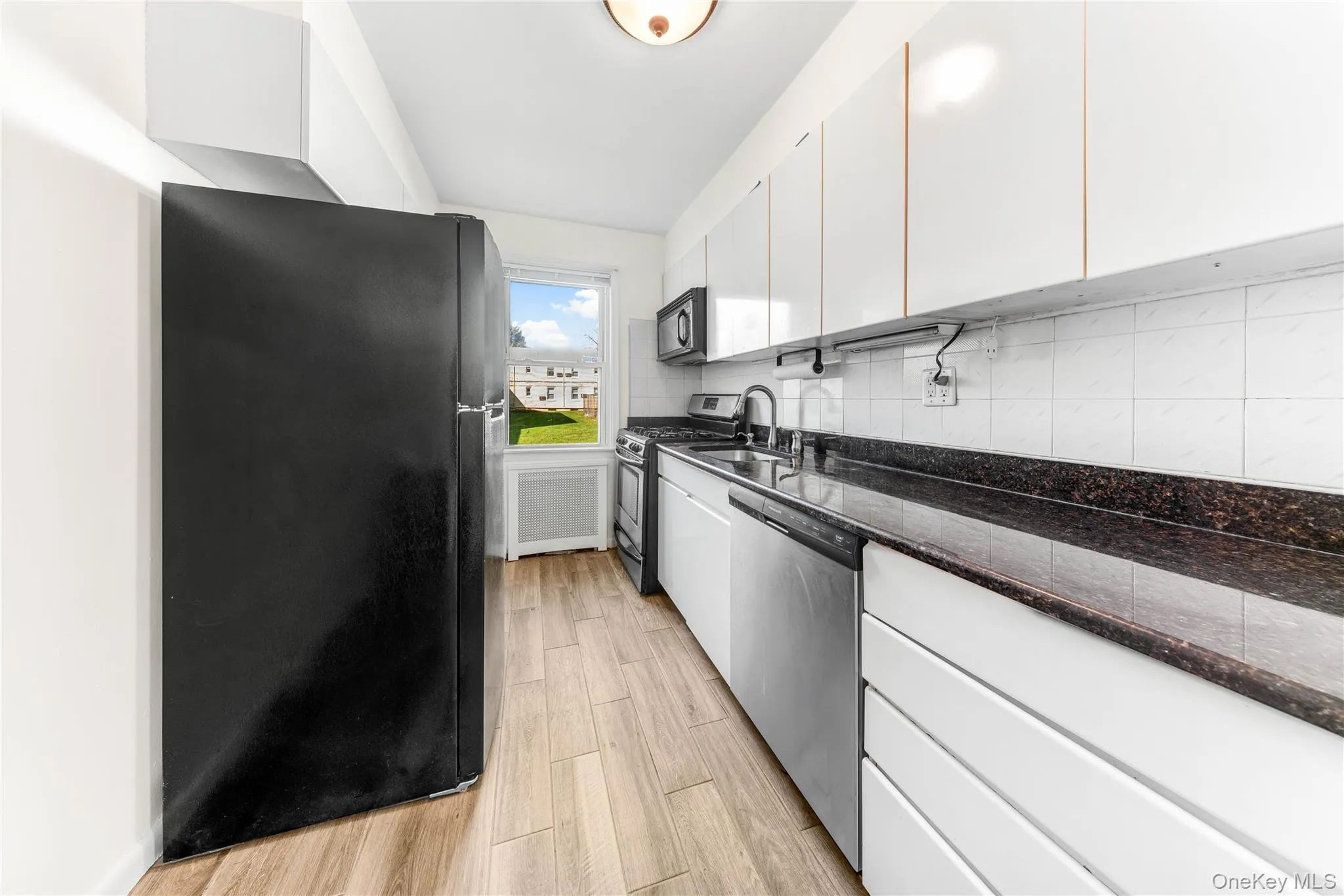 71-46 Little Neck Parkway, New York, NY, 1 Bedroom Bedrooms, 5 Rooms Rooms,1 BathroomBathrooms,Residential,For Rent,Little Neck,0,992308 71-46 Little Neck Parkway, New York, NY, 1 Bedroom Bedrooms, 5 Rooms Rooms,1 BathroomBathrooms,Residential,For Rent,Little Neck,0,992308