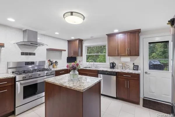 13 Tree Top Lane, Poughkeepsie (town), NY, 5 Bedrooms Bedrooms, 9 Rooms Rooms,2 BathroomsBathrooms,Residential,For Rent,Tree Top,0,992329 13 Tree Top Lane, Poughkeepsie (town), NY, 5 Bedrooms Bedrooms, 9 Rooms Rooms,2 BathroomsBathrooms,Residential,For Rent,Tree Top,0,992329
