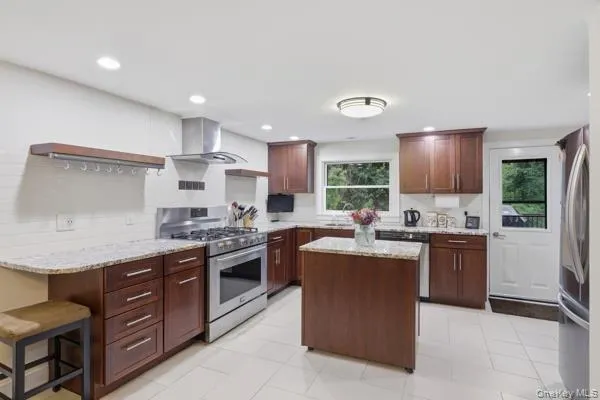 13 Tree Top Lane, Poughkeepsie (town), NY, 5 Bedrooms Bedrooms, 9 Rooms Rooms,2 BathroomsBathrooms,Residential,For Rent,Tree Top,0,992329 13 Tree Top Lane, Poughkeepsie (town), NY, 5 Bedrooms Bedrooms, 9 Rooms Rooms,2 BathroomsBathrooms,Residential,For Rent,Tree Top,0,992329
