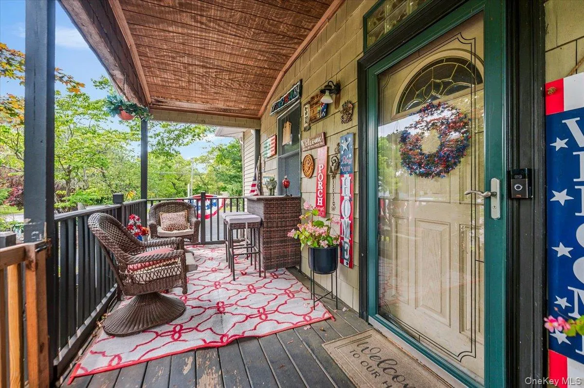 35 Cooke Avenue, Brookhaven, NY, 4 Bedrooms Bedrooms, 10 Rooms Rooms,3 BathroomsBathrooms,Residential,For Rent,Cooke,0,992339 35 Cooke Avenue, Brookhaven, NY, 4 Bedrooms Bedrooms, 10 Rooms Rooms,3 BathroomsBathrooms,Residential,For Rent,Cooke,0,992339