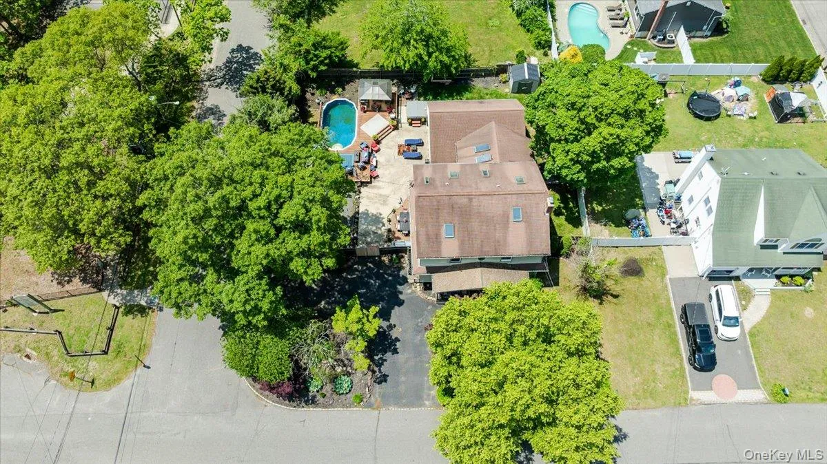 35 Cooke Avenue, Brookhaven, NY, 4 Bedrooms Bedrooms, 10 Rooms Rooms,3 BathroomsBathrooms,Residential,For Rent,Cooke,0,992339 35 Cooke Avenue, Brookhaven, NY, 4 Bedrooms Bedrooms, 10 Rooms Rooms,3 BathroomsBathrooms,Residential,For Rent,Cooke,0,992339