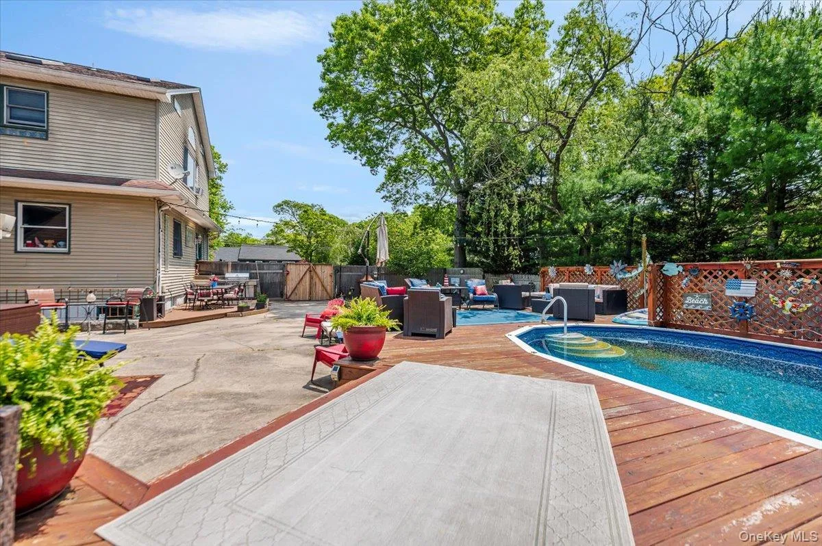 35 Cooke Avenue, Brookhaven, NY, 4 Bedrooms Bedrooms, 10 Rooms Rooms,3 BathroomsBathrooms,Residential,For Rent,Cooke,0,992339 35 Cooke Avenue, Brookhaven, NY, 4 Bedrooms Bedrooms, 10 Rooms Rooms,3 BathroomsBathrooms,Residential,For Rent,Cooke,0,992339