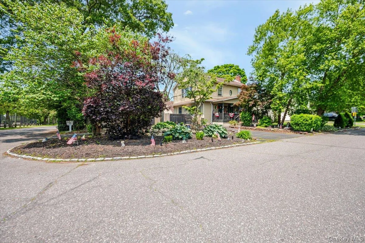 35 Cooke Avenue, Brookhaven, NY, 4 Bedrooms Bedrooms, 10 Rooms Rooms,3 BathroomsBathrooms,Residential,For Rent,Cooke,0,992339 35 Cooke Avenue, Brookhaven, NY, 4 Bedrooms Bedrooms, 10 Rooms Rooms,3 BathroomsBathrooms,Residential,For Rent,Cooke,0,992339