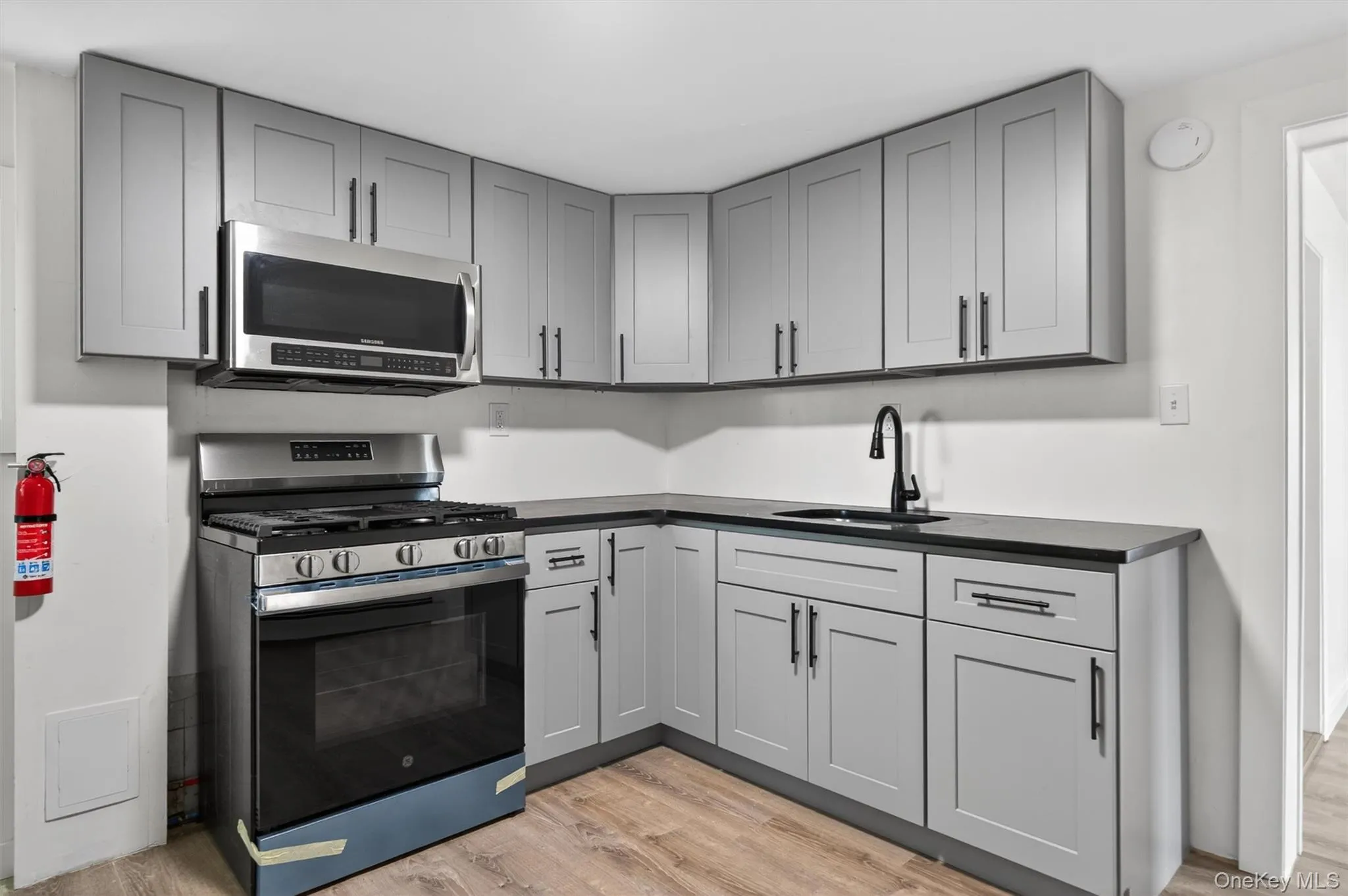 99 Benkard Avenue, Newburgh (city), NY, 3 Bedrooms Bedrooms, 13 Rooms Rooms,4 BathroomsBathrooms,Residential,For Rent,Benkard,0,992357 99 Benkard Avenue, Newburgh (city), NY, 3 Bedrooms Bedrooms, 13 Rooms Rooms,4 BathroomsBathrooms,Residential,For Rent,Benkard,0,992357