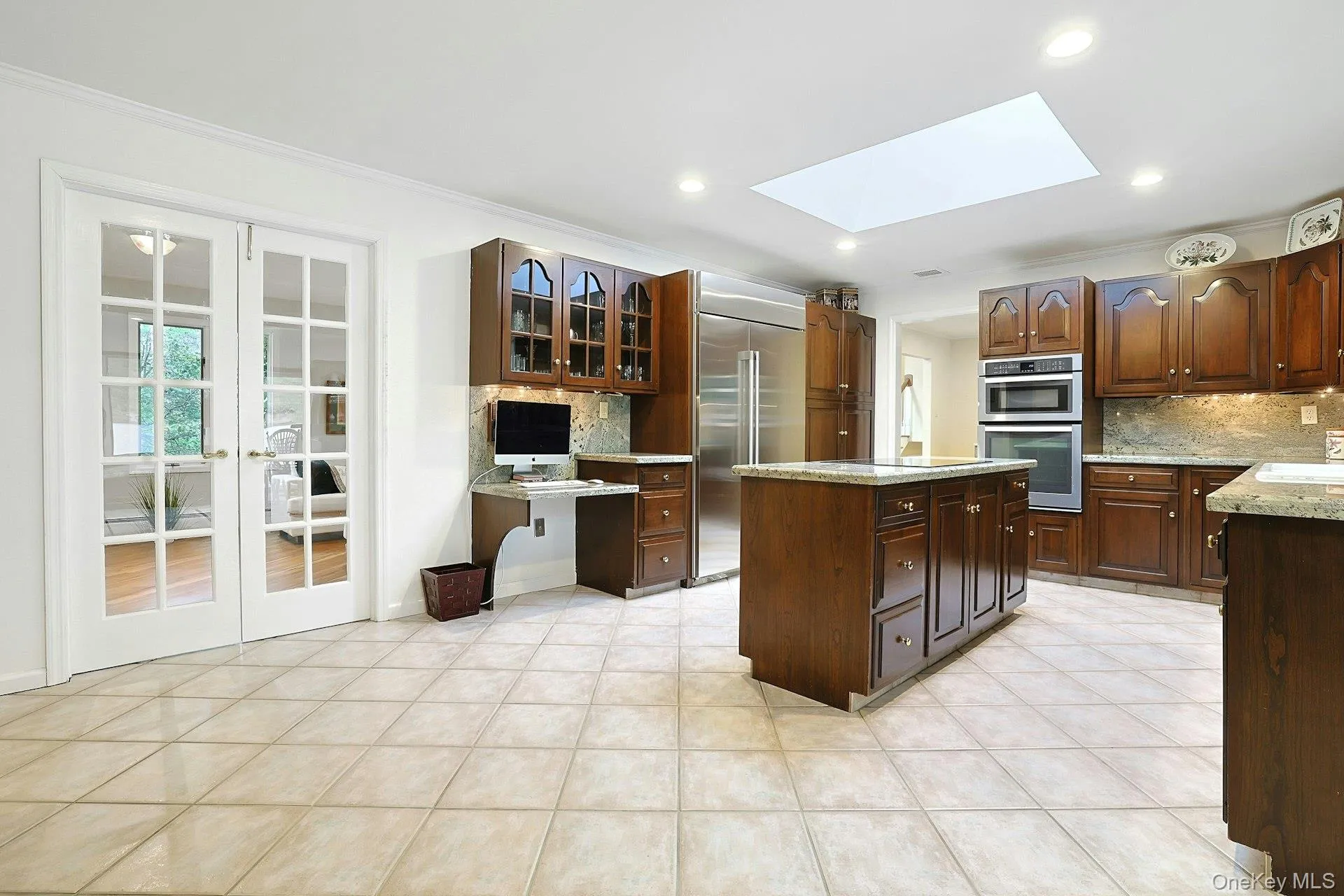 Eat-in Kitchen. Eat-in Kitchen.