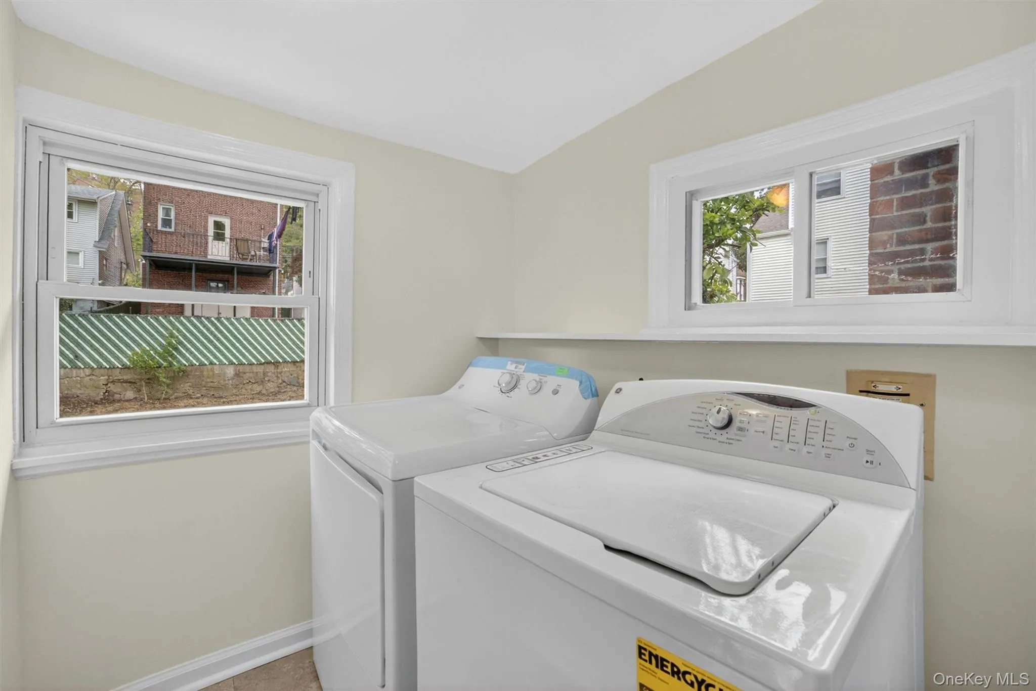 58 Delano Avenue, Yonkers, NY, 2 Bedrooms Bedrooms, 6 Rooms Rooms,1 BathroomBathrooms,Residential,For Rent,Delano,0,992379 58 Delano Avenue, Yonkers, NY, 2 Bedrooms Bedrooms, 6 Rooms Rooms,1 BathroomBathrooms,Residential,For Rent,Delano,0,992379