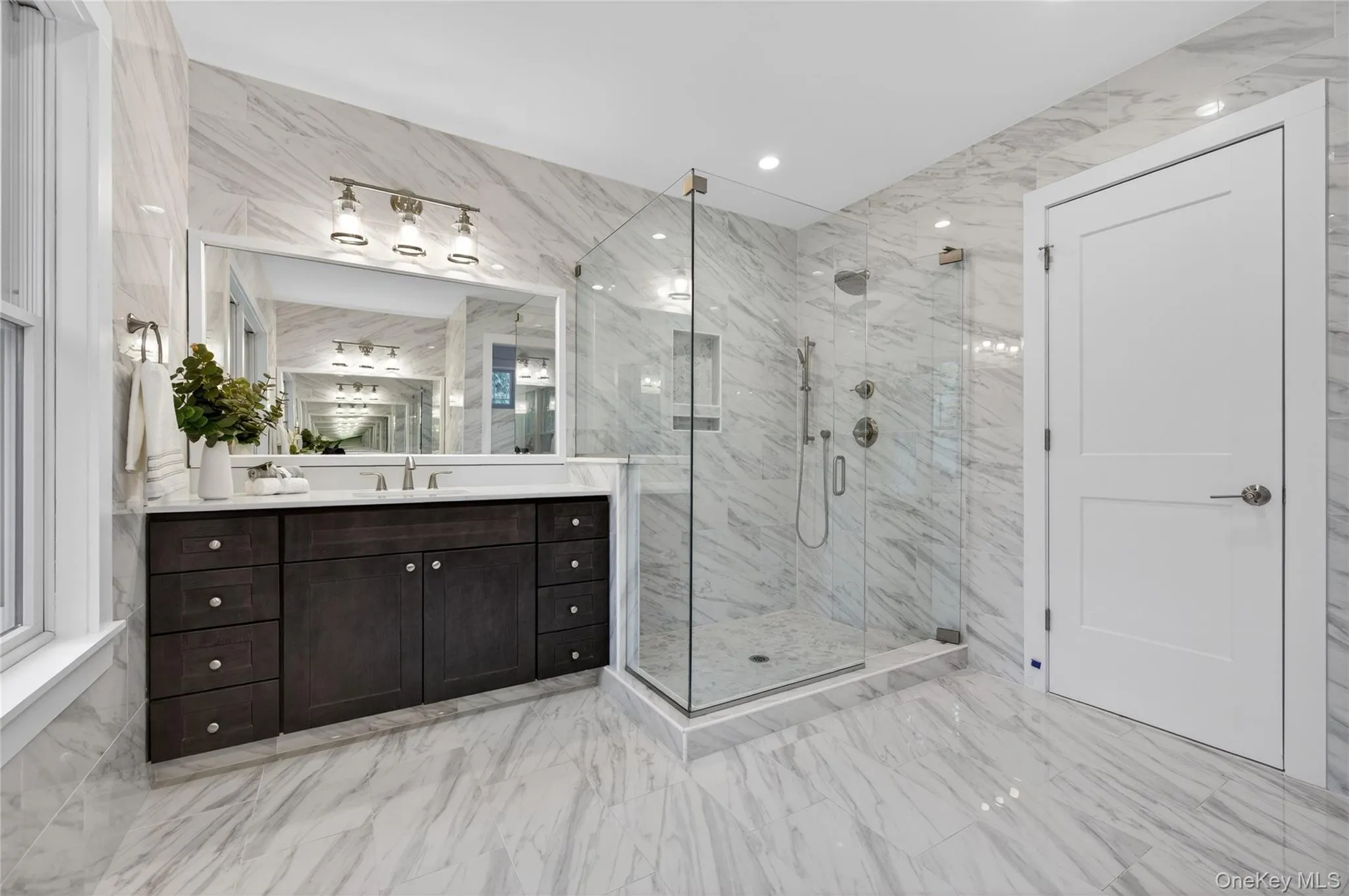 5 Pepperday Avenue, North Hempstead, NY, 4 Bedrooms Bedrooms, 10 Rooms Rooms,5 BathroomsBathrooms,Residential,For Rent,Pepperday,0,992389 5 Pepperday Avenue, North Hempstead, NY, 4 Bedrooms Bedrooms, 10 Rooms Rooms,5 BathroomsBathrooms,Residential,For Rent,Pepperday,0,992389