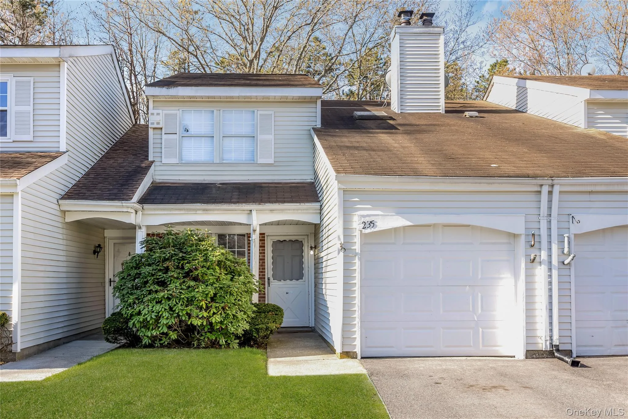 235 Ivy Meadow Court, Brookhaven, NY, 3 Bedrooms Bedrooms, 7 Rooms Rooms,1 BathroomBathrooms,Residential Sale,For Rent,Ivy Meadow,0,992397 235 Ivy Meadow Court, Brookhaven, NY, 3 Bedrooms Bedrooms, 7 Rooms Rooms,1 BathroomBathrooms,Residential Sale,For Rent,Ivy Meadow,0,992397