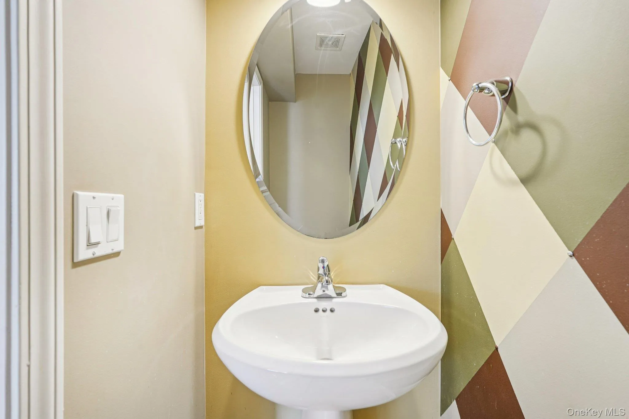 Powder room Powder room
