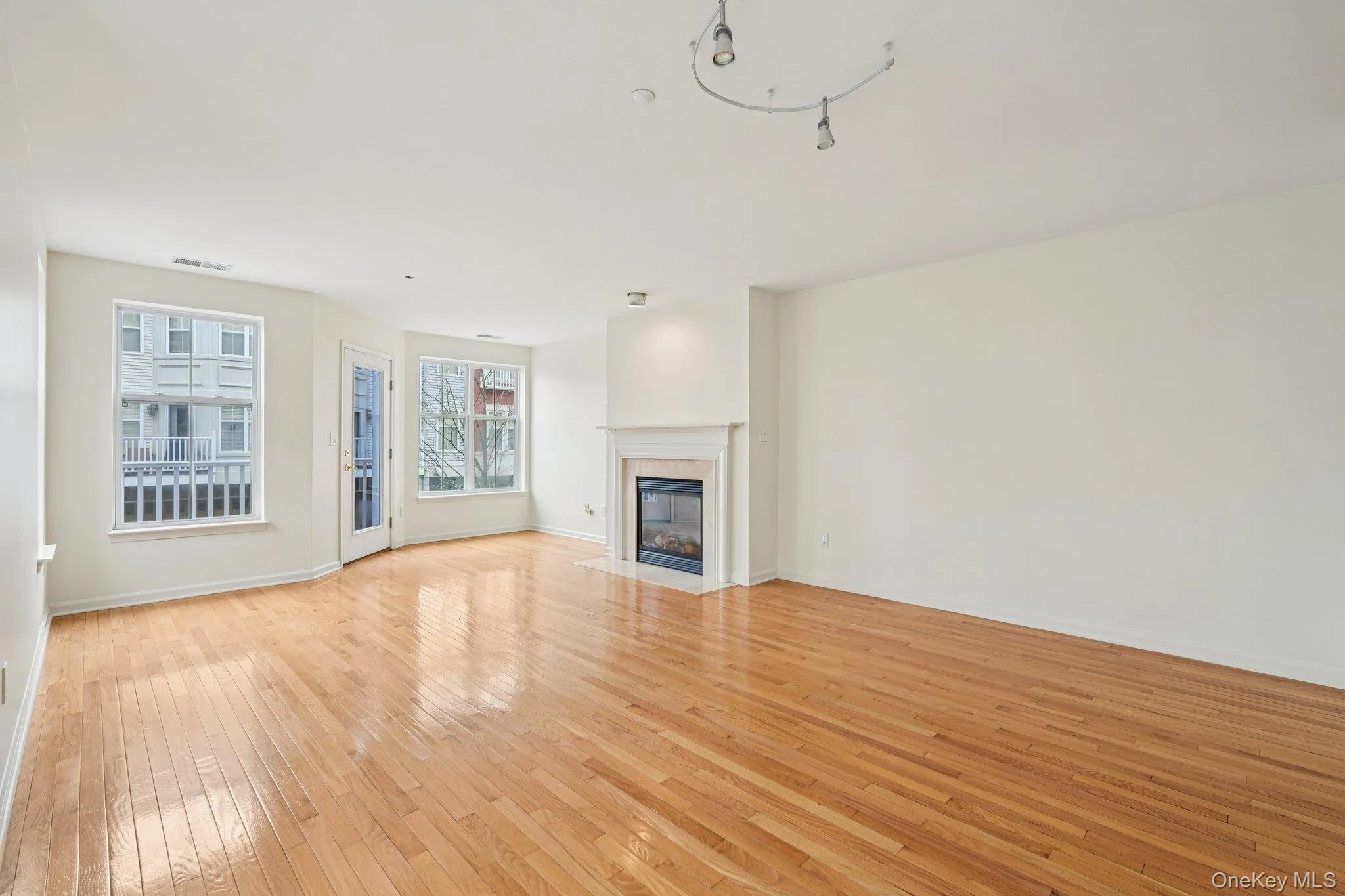 2 Leeward Drive, Haverstraw, NY, 2 Bedrooms Bedrooms, 8 Rooms Rooms,2 BathroomsBathrooms,Residential Lease,For Rent,Leeward,0,992398 2 Leeward Drive, Haverstraw, NY, 2 Bedrooms Bedrooms, 8 Rooms Rooms,2 BathroomsBathrooms,Residential Lease,For Rent,Leeward,0,992398