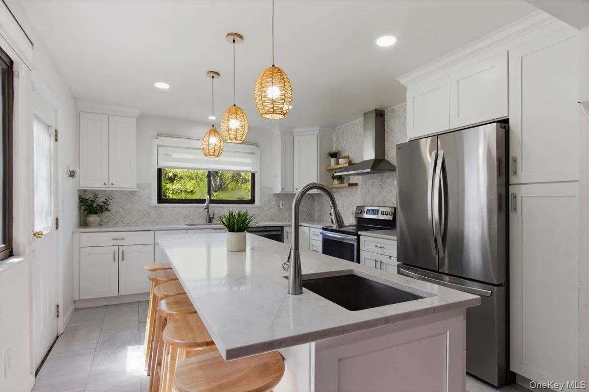 40 Donald Drive, Greenburgh, NY, 4 Bedrooms Bedrooms, 8 Rooms Rooms,3 BathroomsBathrooms,Residential,For Rent,Donald,0,992422 40 Donald Drive, Greenburgh, NY, 4 Bedrooms Bedrooms, 8 Rooms Rooms,3 BathroomsBathrooms,Residential,For Rent,Donald,0,992422