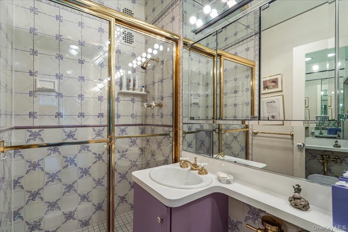 Updated 2nd bathroom Updated 2nd bathroom