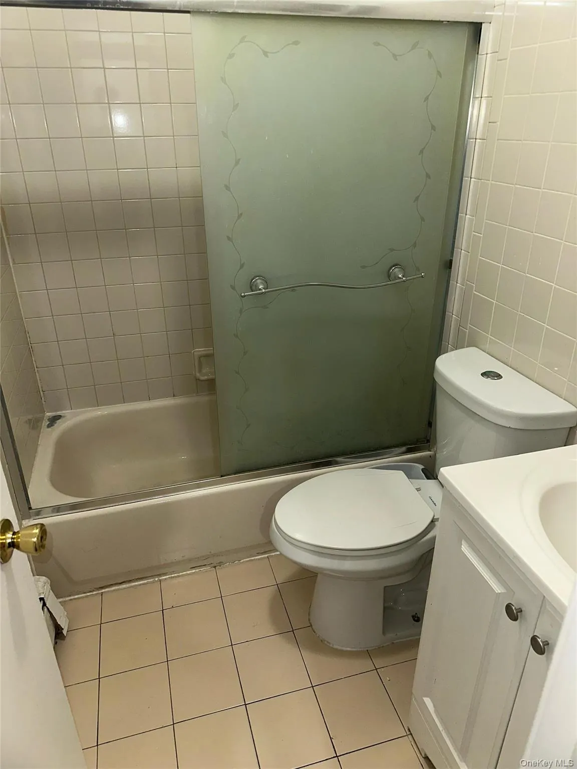 16726 108th Drive, New York, NY, 3 Bedrooms Bedrooms, 8 Rooms Rooms,2 BathroomsBathrooms,Residential Lease,For Rent,108th,0,992468 16726 108th Drive, New York, NY, 3 Bedrooms Bedrooms, 8 Rooms Rooms,2 BathroomsBathrooms,Residential Lease,For Rent,108th,0,992468