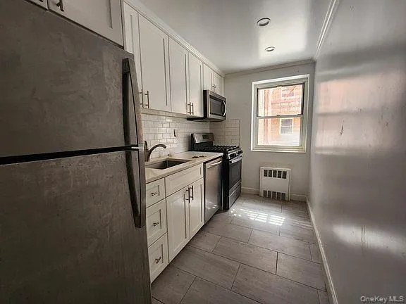 16726 108th Drive, New York, NY, 3 Bedrooms Bedrooms, 8 Rooms Rooms,2 BathroomsBathrooms,Residential Lease,For Rent,108th,0,992468 16726 108th Drive, New York, NY, 3 Bedrooms Bedrooms, 8 Rooms Rooms,2 BathroomsBathrooms,Residential Lease,For Rent,108th,0,992468