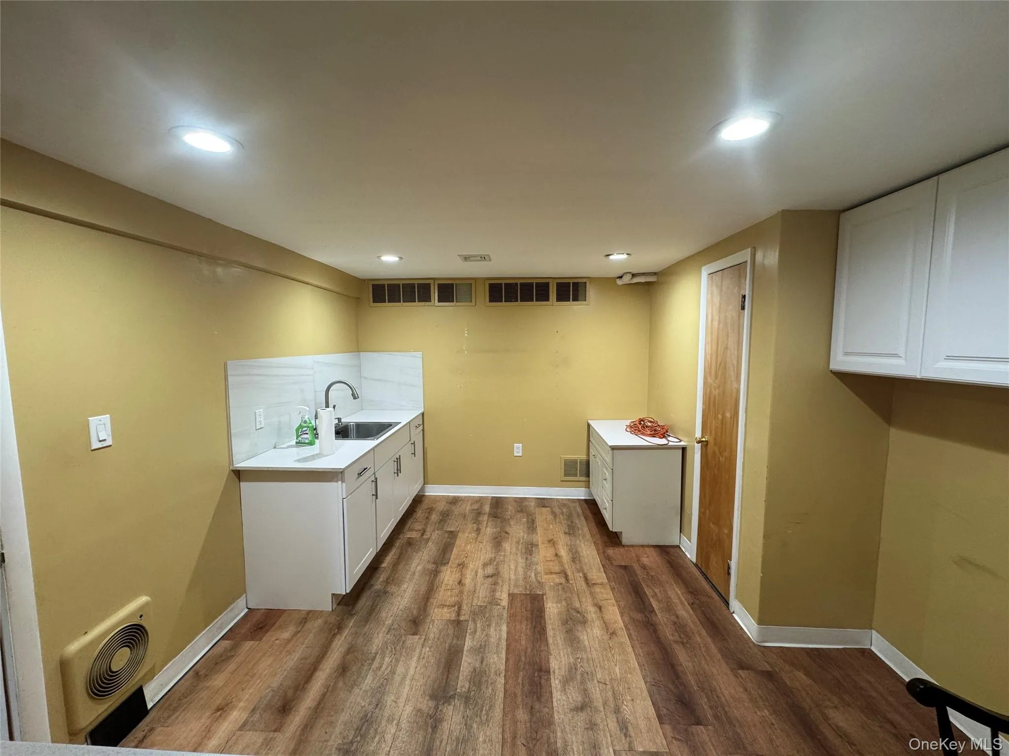 1931 New York Avenue, Huntington, NY, ,Commercial Lease,For Rent,New York,0,992474 1931 New York Avenue, Huntington, NY, ,Commercial Lease,For Rent,New York,0,992474