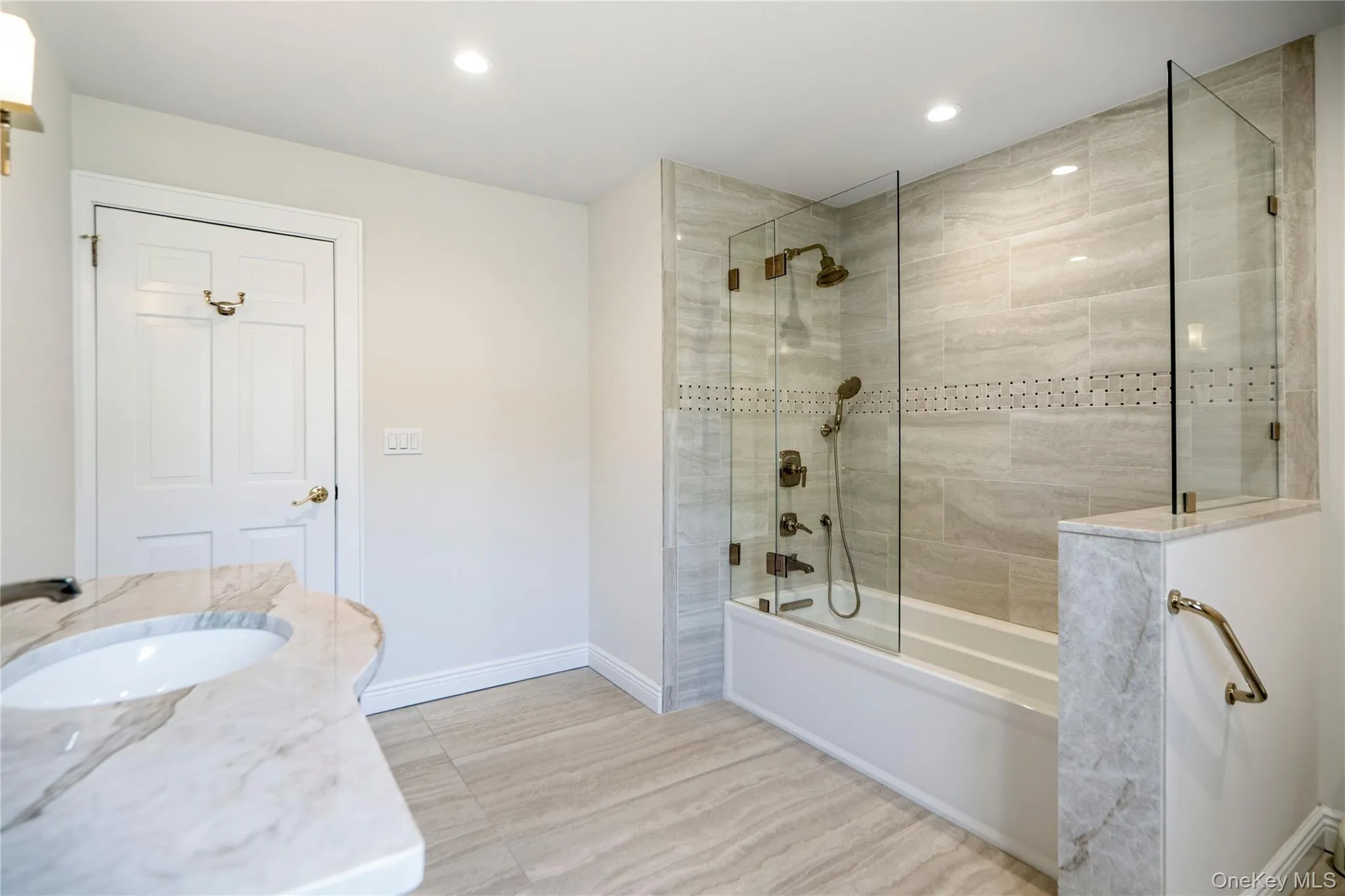 14 Harbor Lane, Oyster Bay, NY, 4 Bedrooms Bedrooms, 8 Rooms Rooms,2 BathroomsBathrooms,Residential Lease,For Rent,Harbor,0,992476 14 Harbor Lane, Oyster Bay, NY, 4 Bedrooms Bedrooms, 8 Rooms Rooms,2 BathroomsBathrooms,Residential Lease,For Rent,Harbor,0,992476