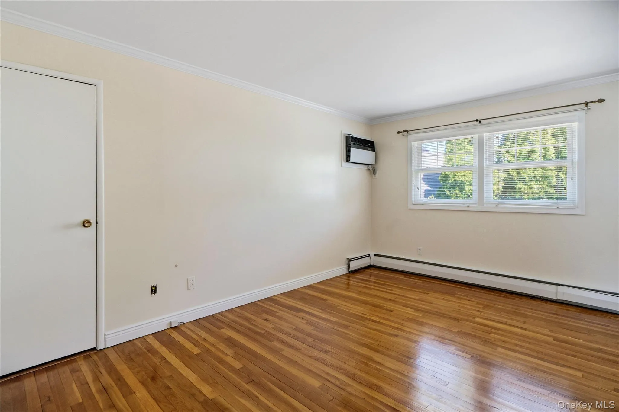 14 Harbor Lane, Oyster Bay, NY, 4 Bedrooms Bedrooms, 8 Rooms Rooms,2 BathroomsBathrooms,Residential Lease,For Rent,Harbor,0,992476 14 Harbor Lane, Oyster Bay, NY, 4 Bedrooms Bedrooms, 8 Rooms Rooms,2 BathroomsBathrooms,Residential Lease,For Rent,Harbor,0,992476