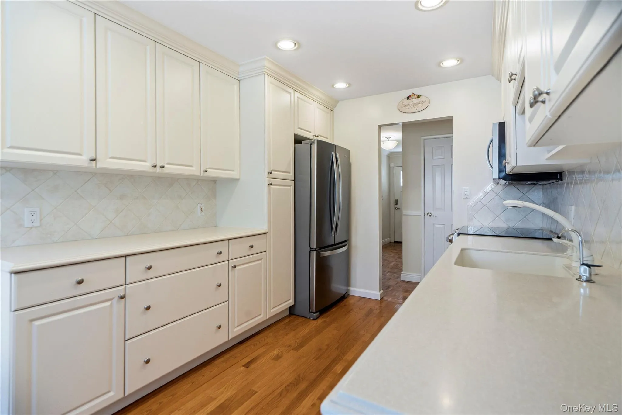 14 Harbor Lane, Oyster Bay, NY, 4 Bedrooms Bedrooms, 8 Rooms Rooms,2 BathroomsBathrooms,Residential Lease,For Rent,Harbor,0,992476 14 Harbor Lane, Oyster Bay, NY, 4 Bedrooms Bedrooms, 8 Rooms Rooms,2 BathroomsBathrooms,Residential Lease,For Rent,Harbor,0,992476